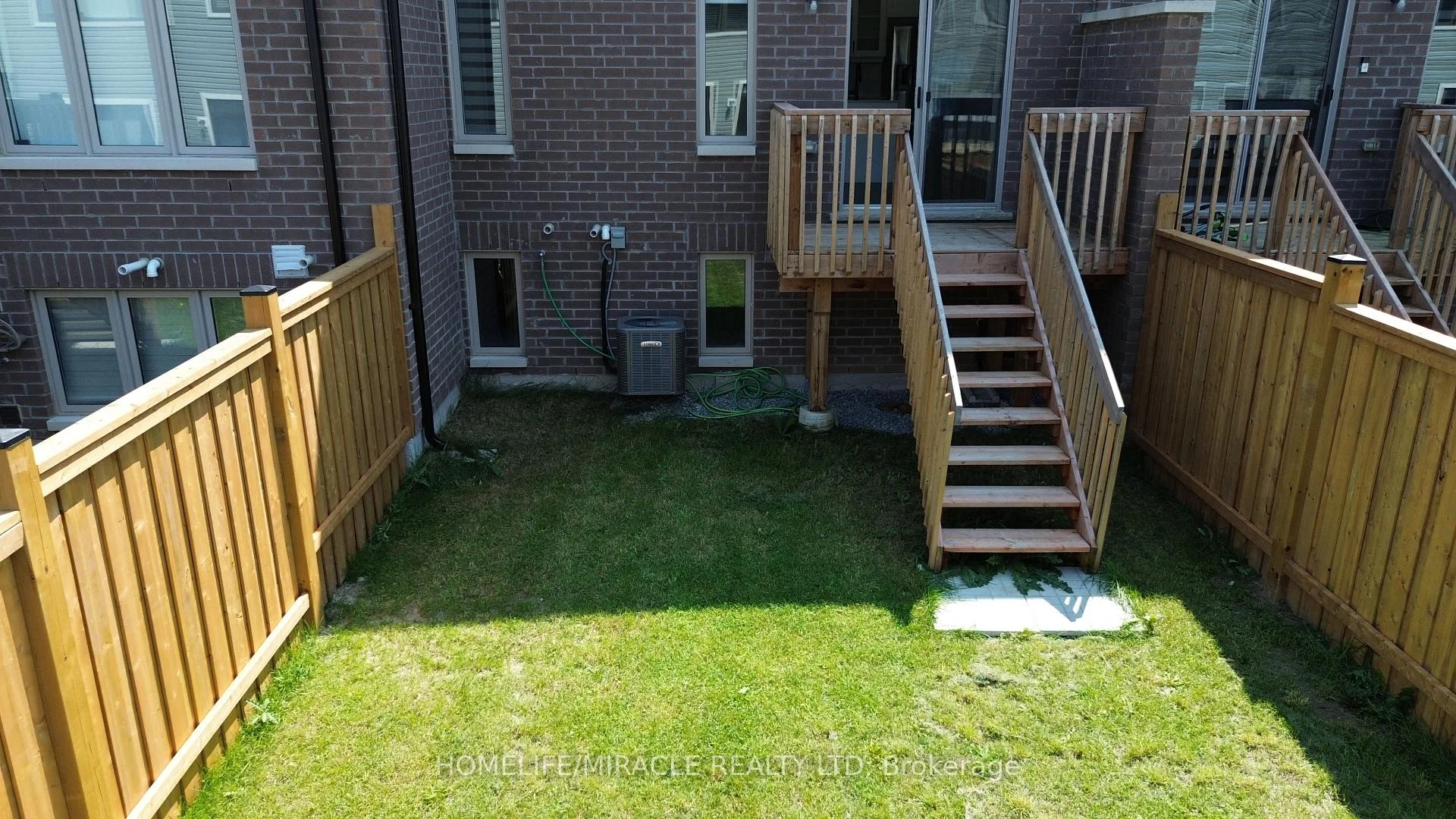 Photo 52 of 34 Valleybrook Road, Barrie, Innis-Shore — HOMEH