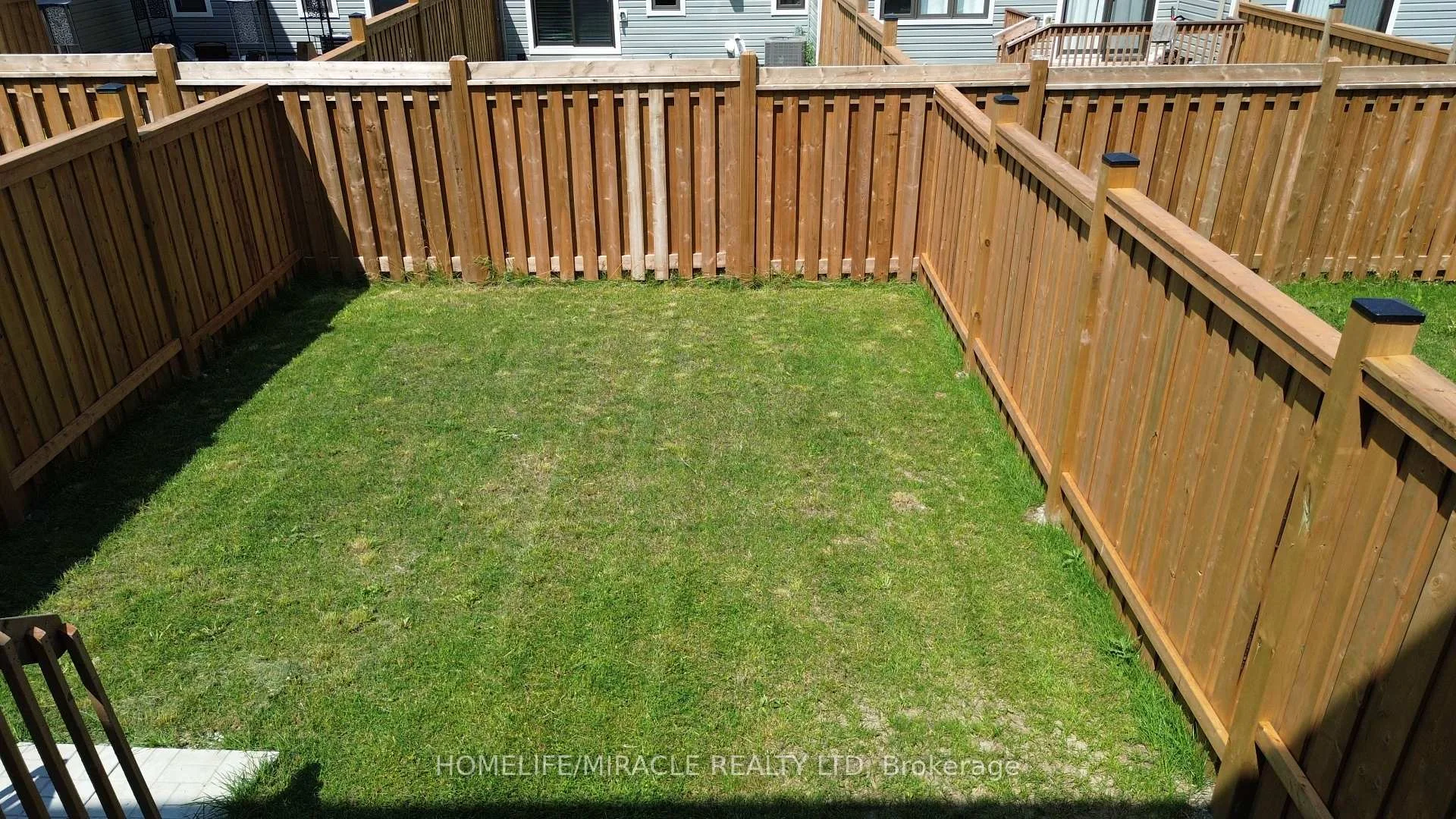 Photo 54 of 34 Valleybrook Road, Barrie, Innis-Shore — HOMEH