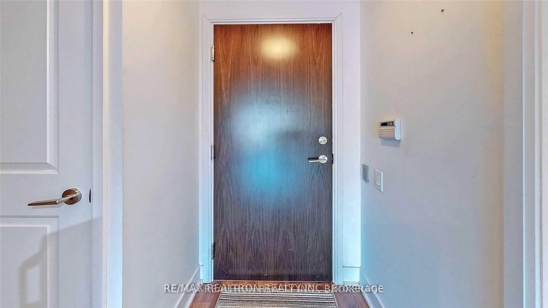 Photo 2 of Unit 403, 7608 Yonge Street, Vaughan, Crestwood-Springfarm-Yorkhill — HOMEH