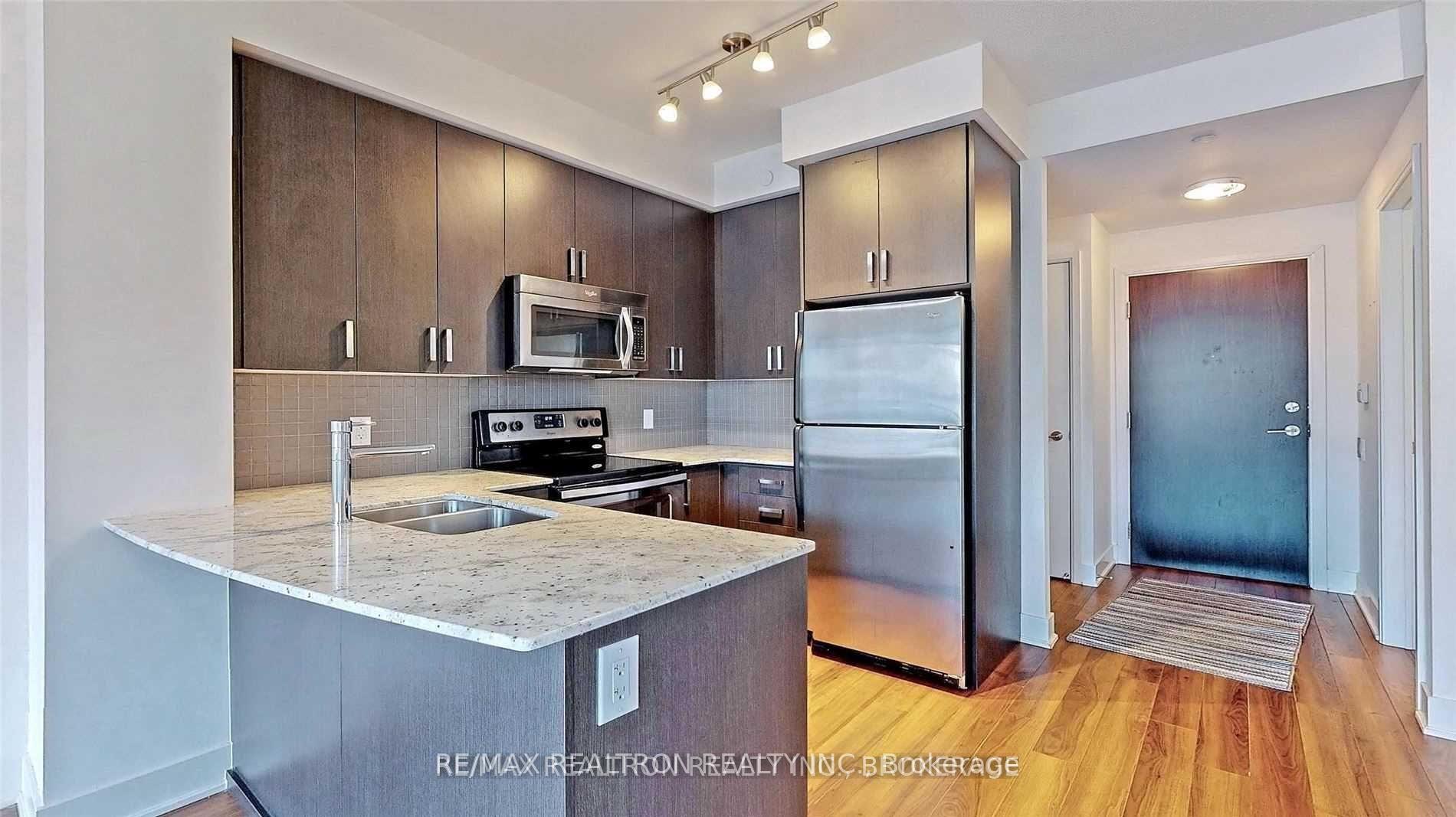Photo 3 of Unit 403, 7608 Yonge Street, Vaughan, Crestwood-Springfarm-Yorkhill — HOMEH