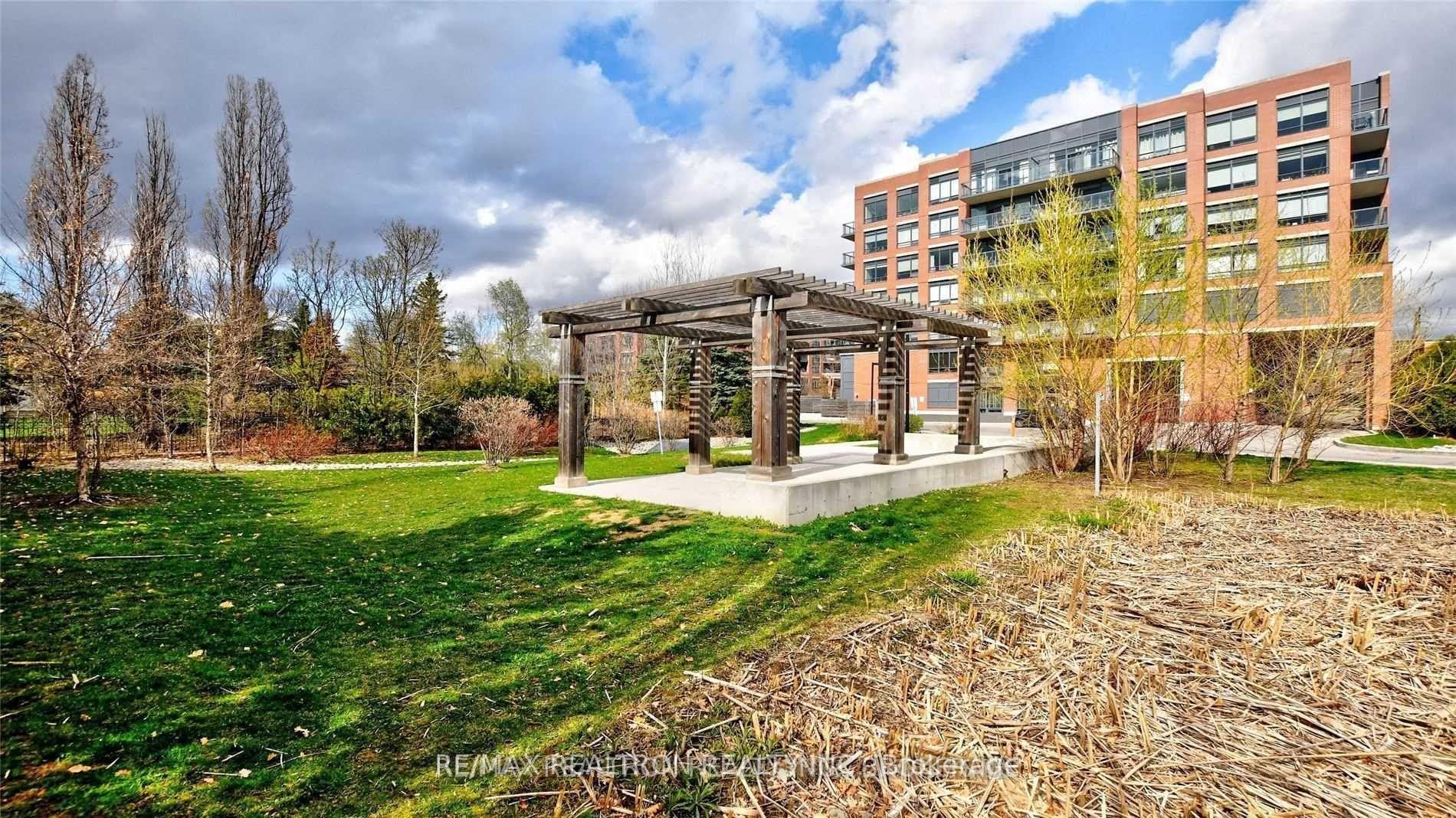 Photo 33 of Unit 403, 7608 Yonge Street, Vaughan, Crestwood-Springfarm-Yorkhill — HOMEH