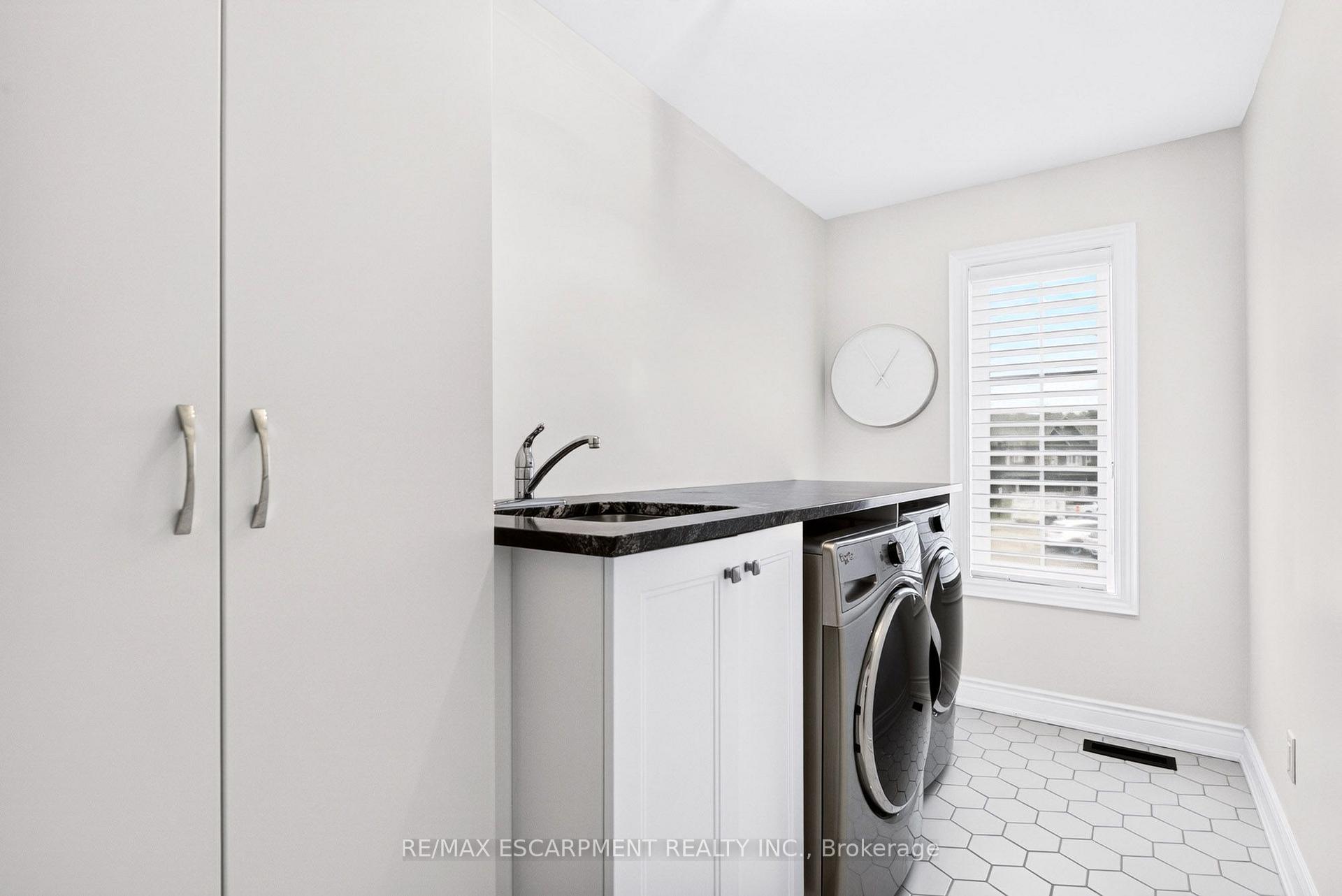 Photo 38 of Unit 21, 80 Willow Street, Brant, Paris — HOMEH