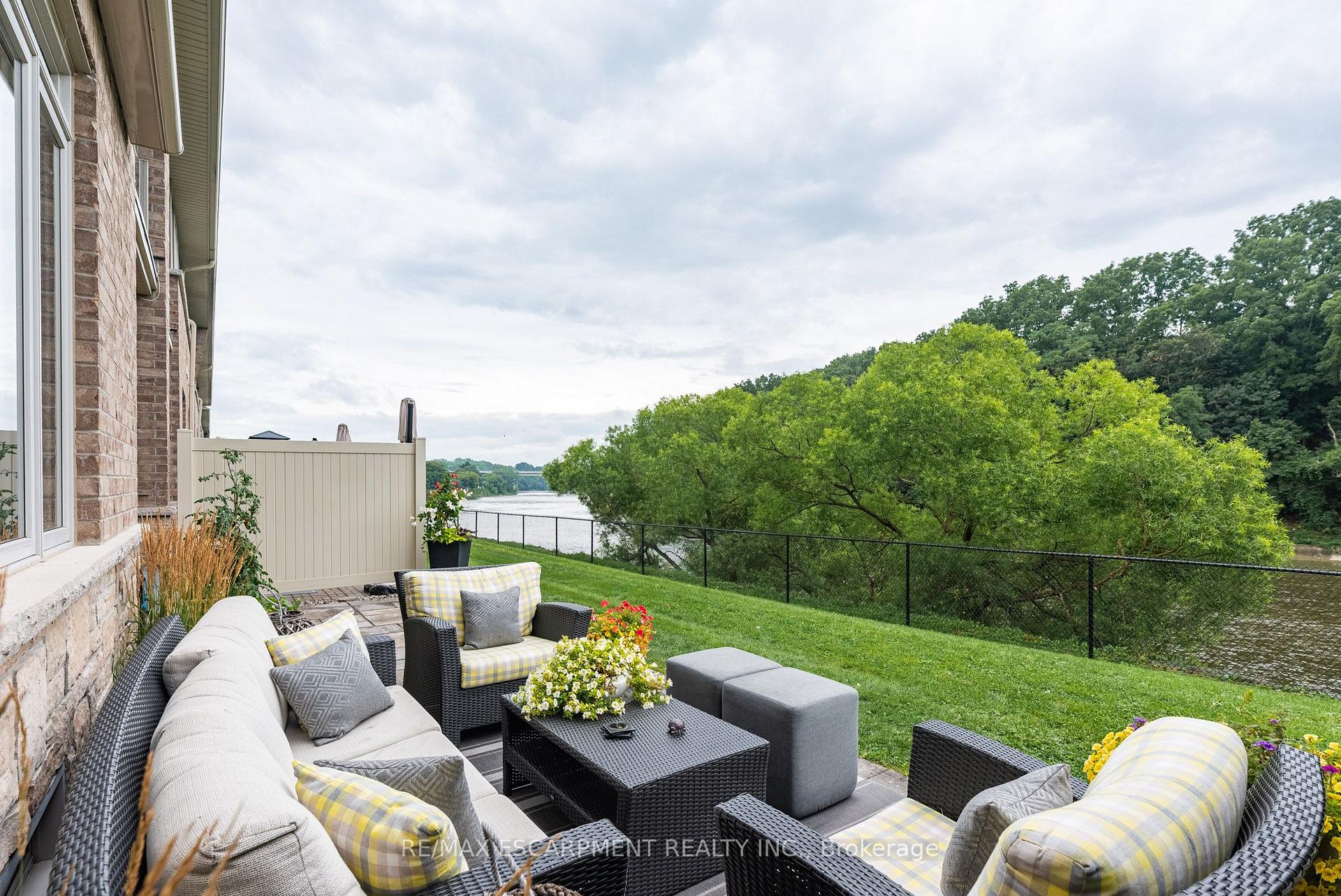 Photo 47 of Unit 21, 80 Willow Street, Brant, Paris — HOMEH