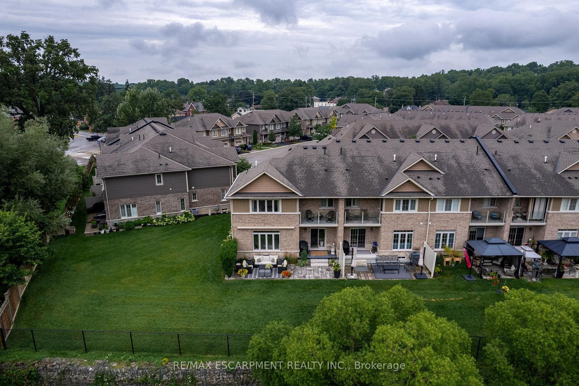 Photo 49 of Unit 21, 80 Willow Street, Brant, Paris — HOMEH