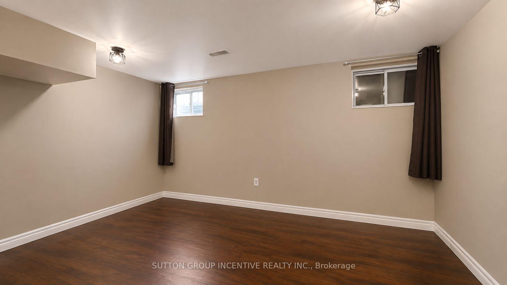 Photo 14 of 25 Lions Gate Boulevard, Barrie, Little Lake — HOMEH