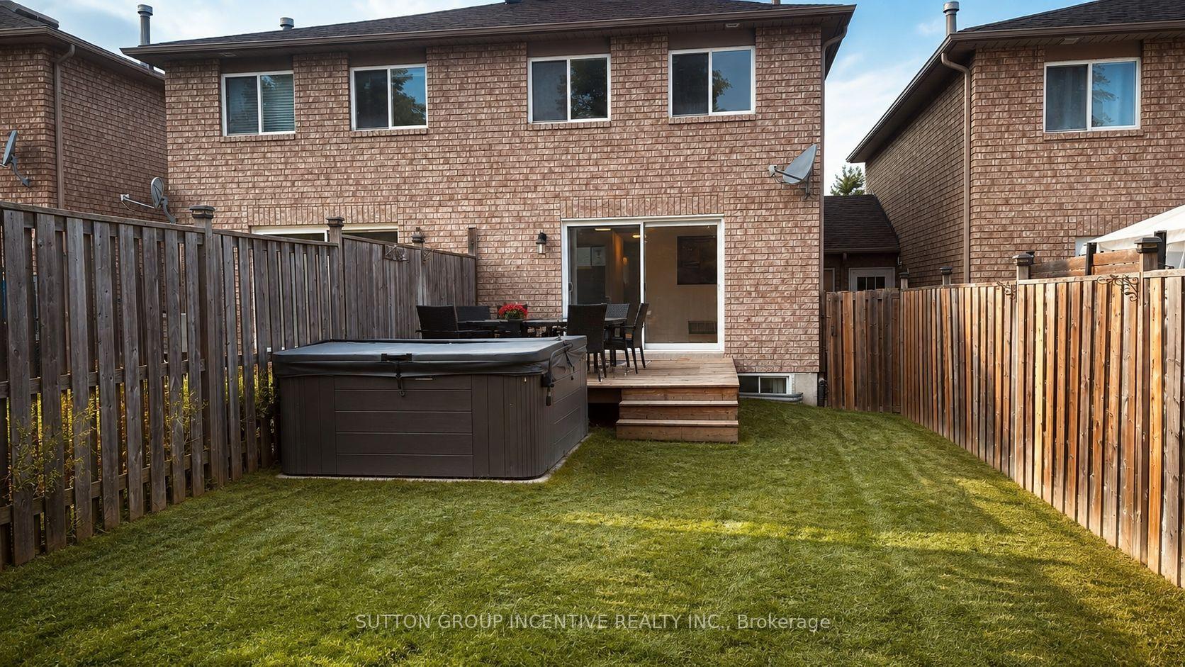 Photo 17 of 25 Lions Gate Boulevard, Barrie, Little Lake — HOMEH