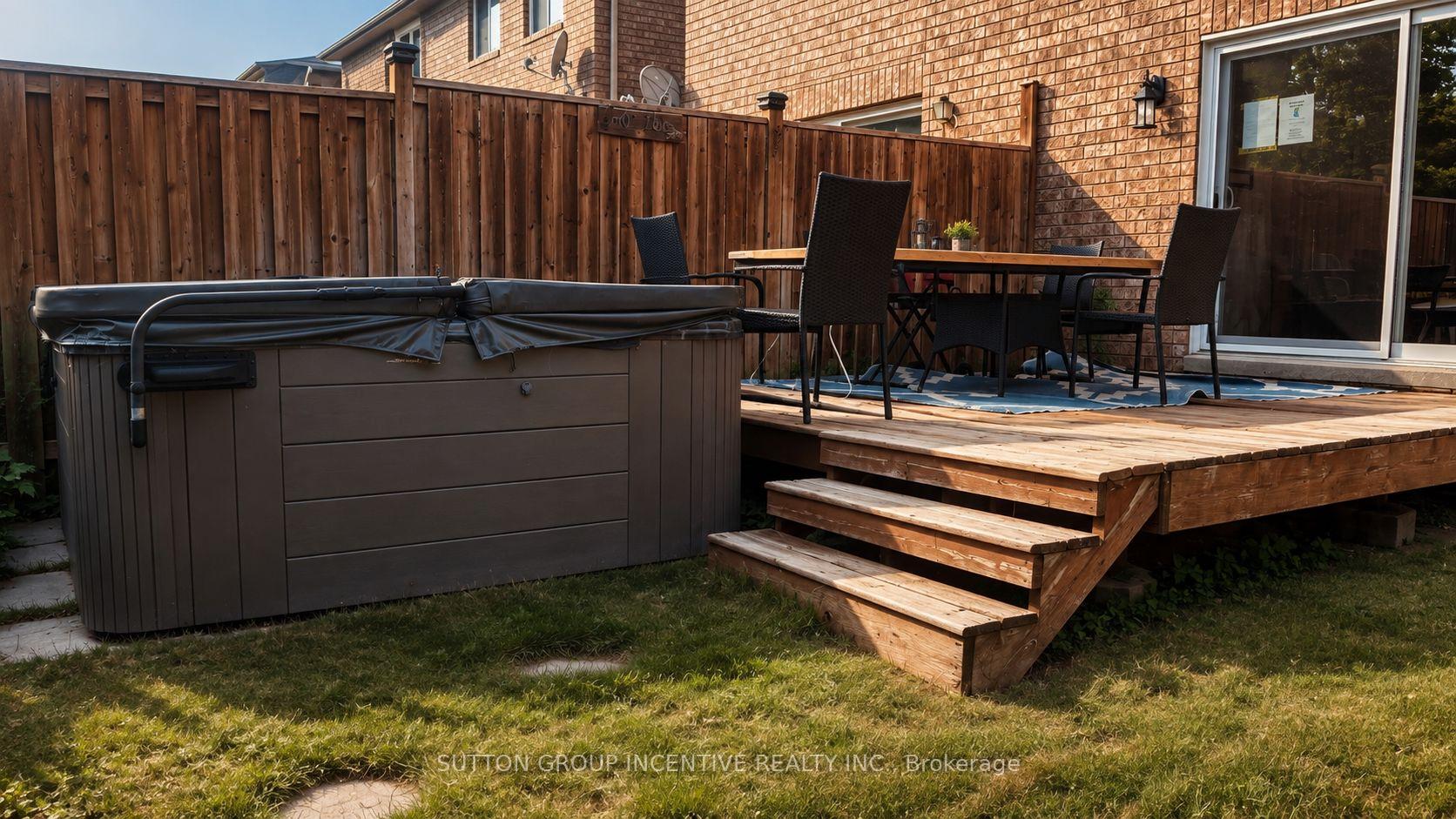 Photo 18 of 25 Lions Gate Boulevard, Barrie, Little Lake — HOMEH
