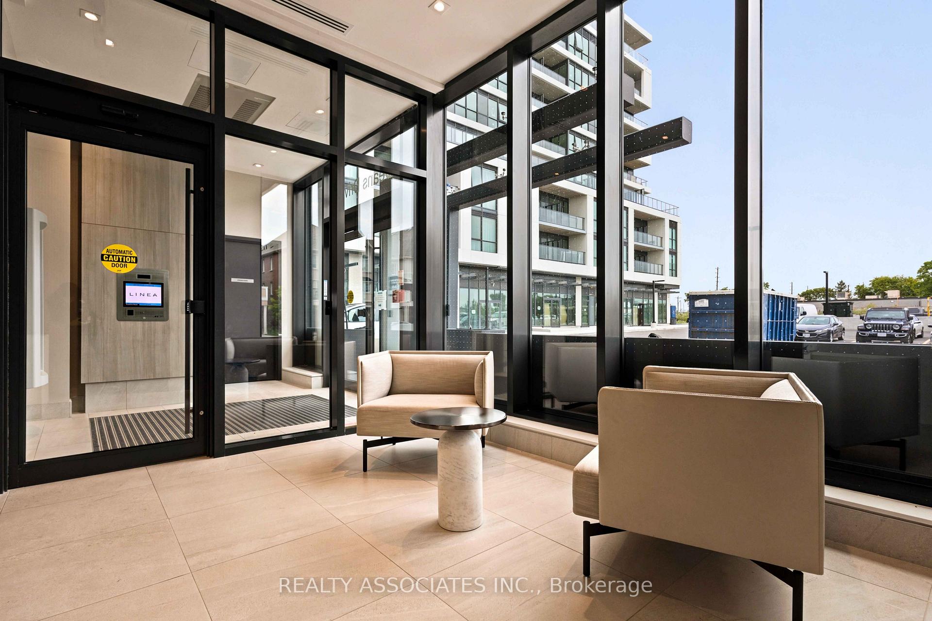 Photo 9 of Unit 814, 20 Deans Drive, Scarborough, Clairlea-Birchmount — HOMEH