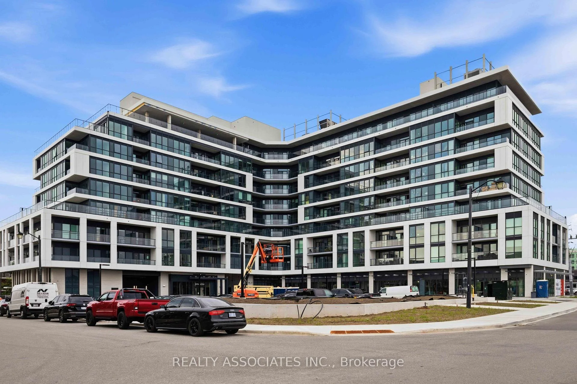 Photo 4 of Unit 814, 20 Deans Drive, Scarborough, Clairlea-Birchmount — HOMEH
