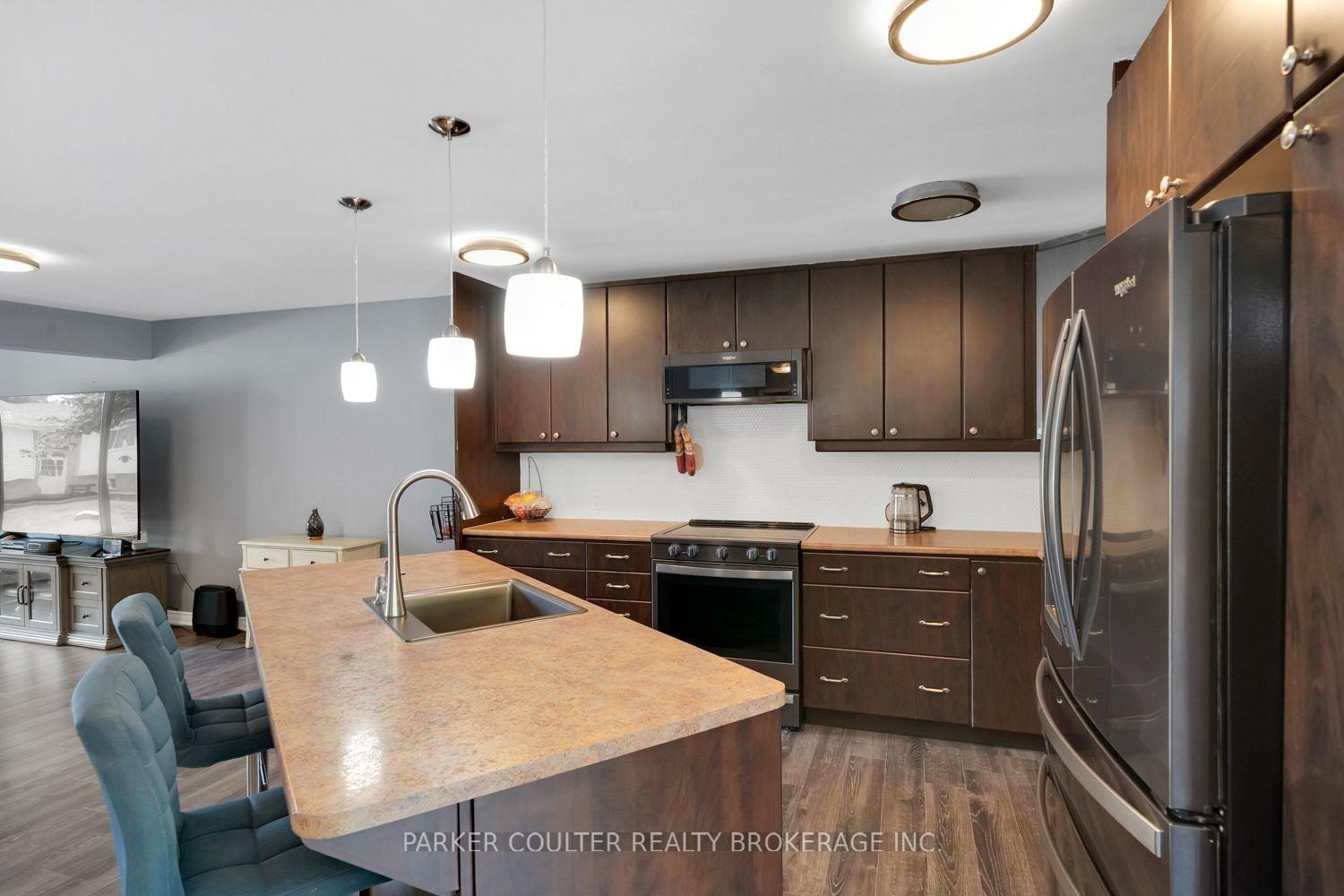 Photo 16 of 376 Wardell Street, Tay, Port McNicoll — HOMEH