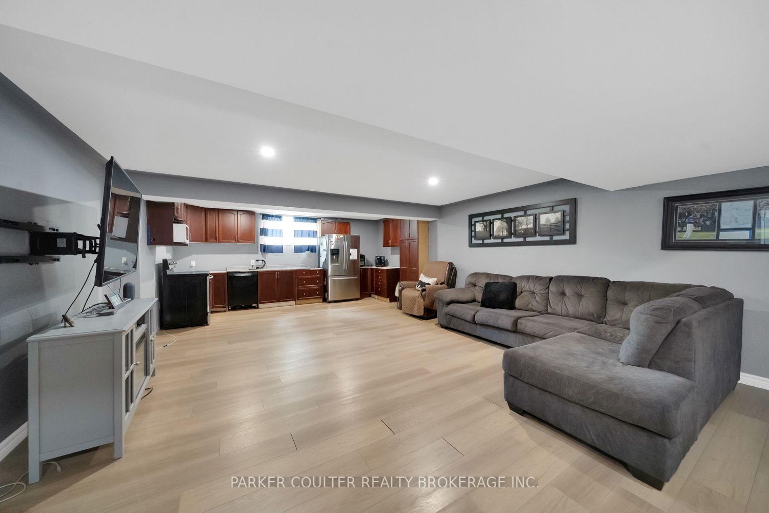 Photo 23 of 376 Wardell Street, Tay, Port McNicoll — HOMEH