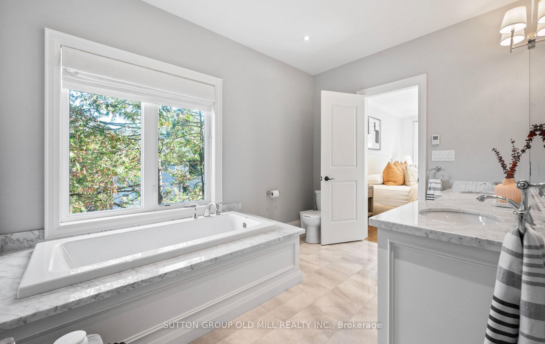 Photo 33 of 8 Cumberland Drive, Mississauga, Port Credit — HOMEH