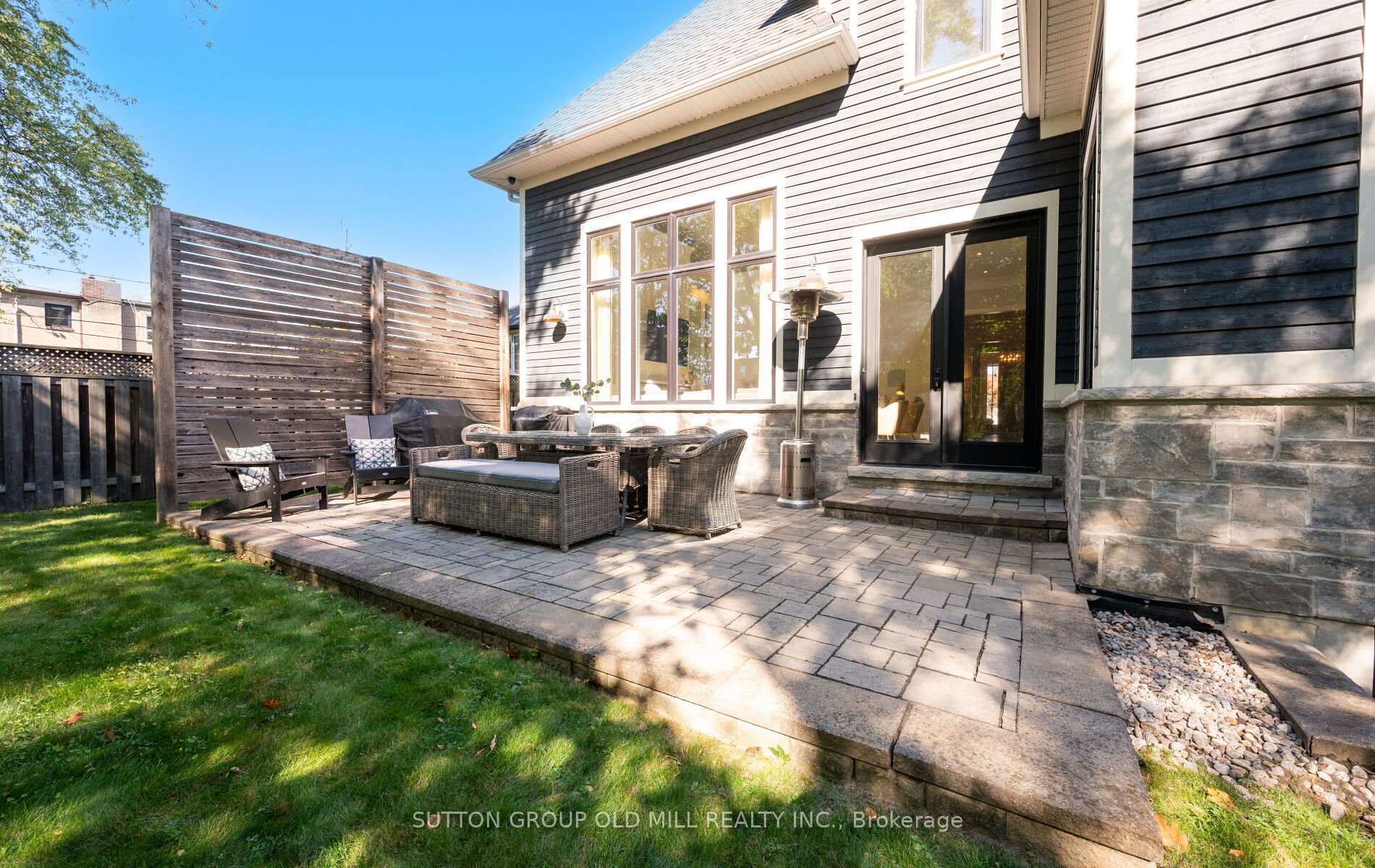 Photo 46 of 8 Cumberland Drive, Mississauga, Port Credit — HOMEH
