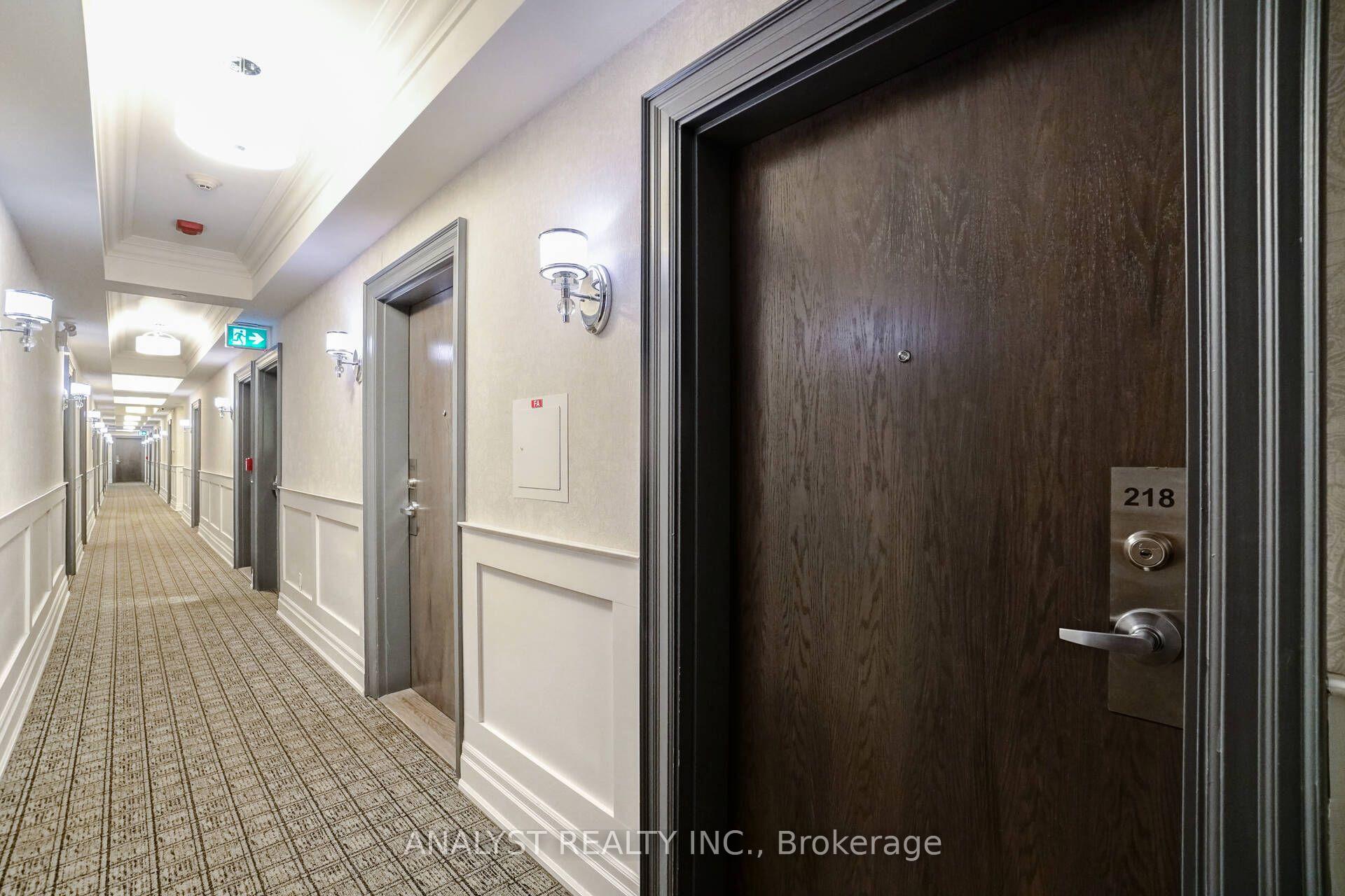 Photo 7 of Unit 218, 10425 Islington Avenue, Vaughan, Kleinburg — HOMEH