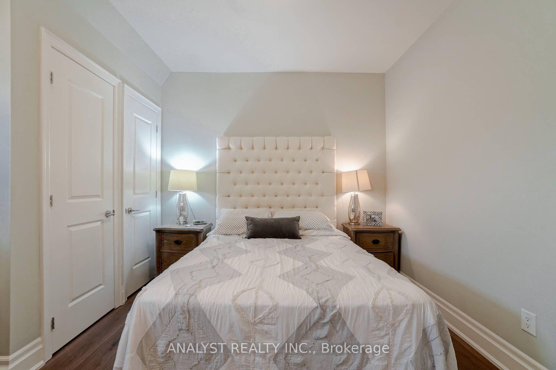 Photo 23 of Unit 218, 10425 Islington Avenue, Vaughan, Kleinburg — HOMEH