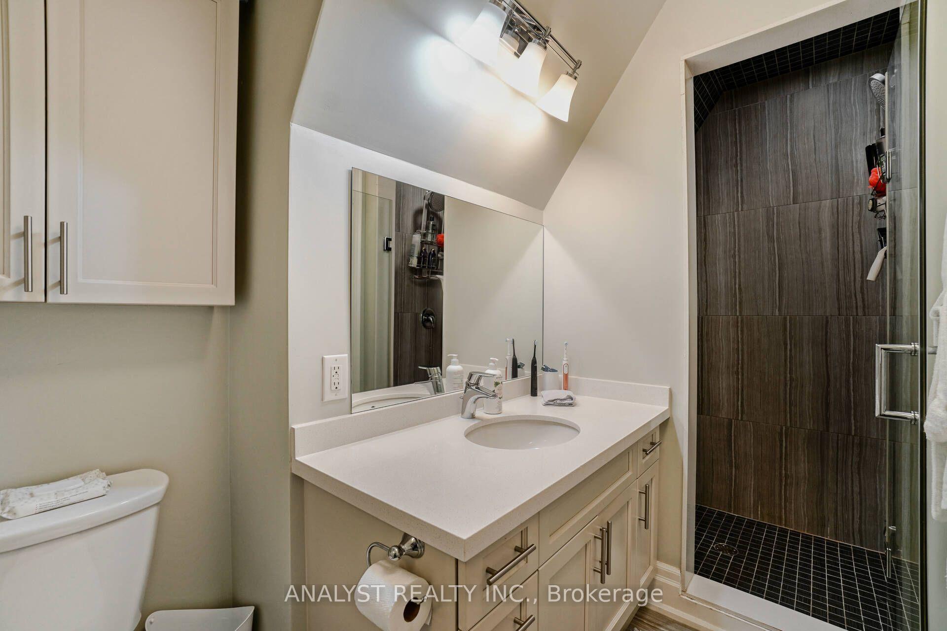 Photo 26 of Unit 218, 10425 Islington Avenue, Vaughan, Kleinburg — HOMEH