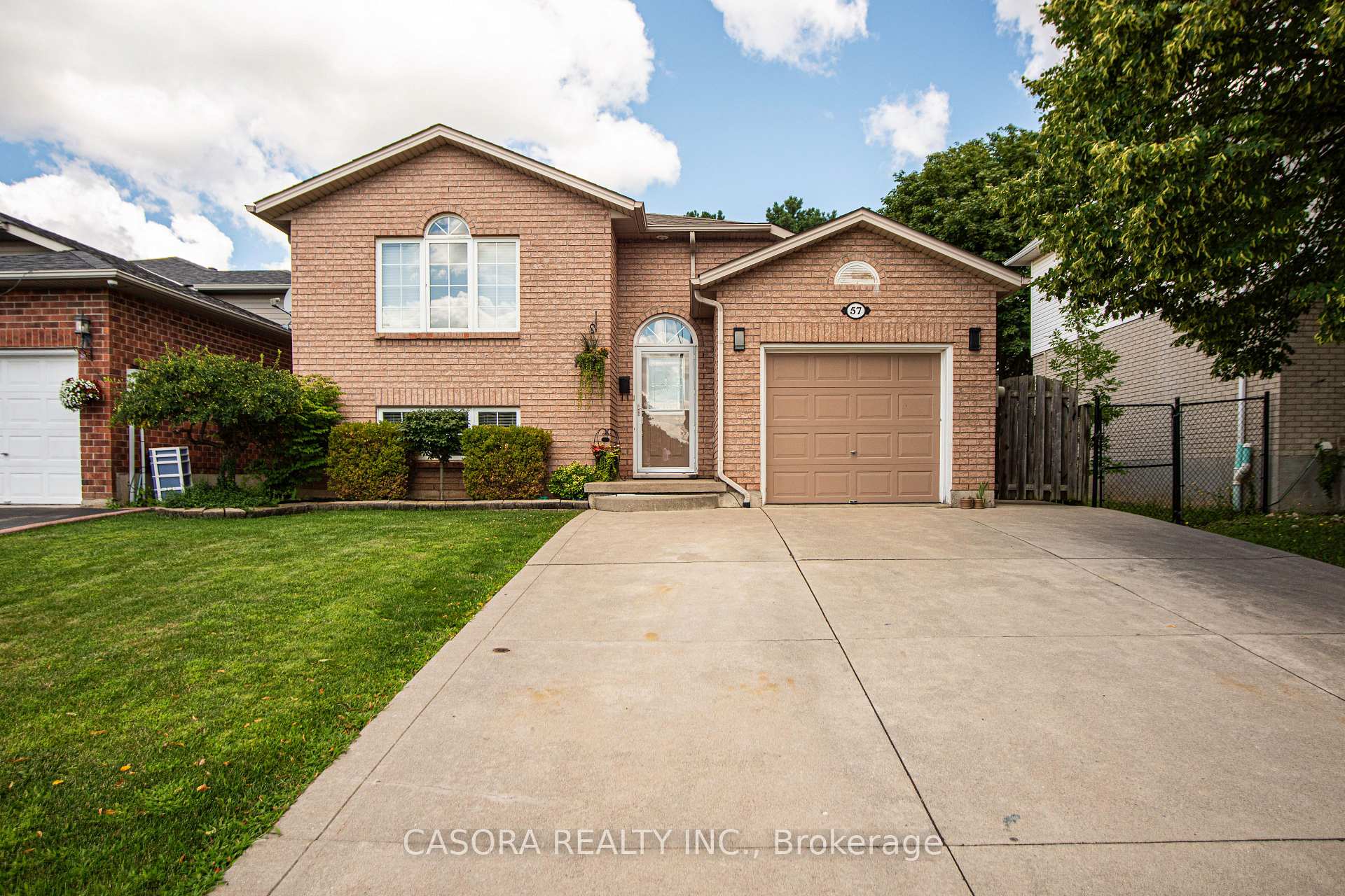 Photo 1 of 57 Ossington Drive, Hamilton, Broughton — HOMEH