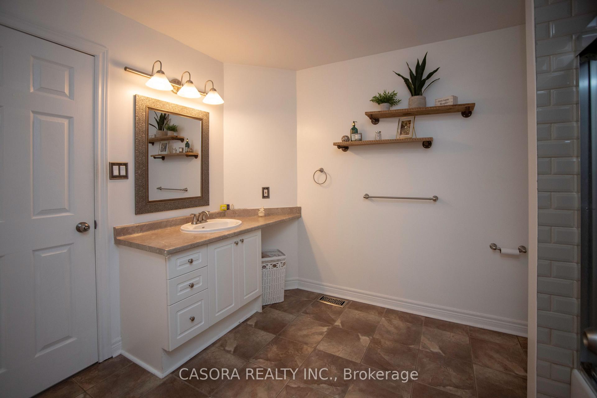 Photo 22 of 57 Ossington Drive, Hamilton, Broughton — HOMEH