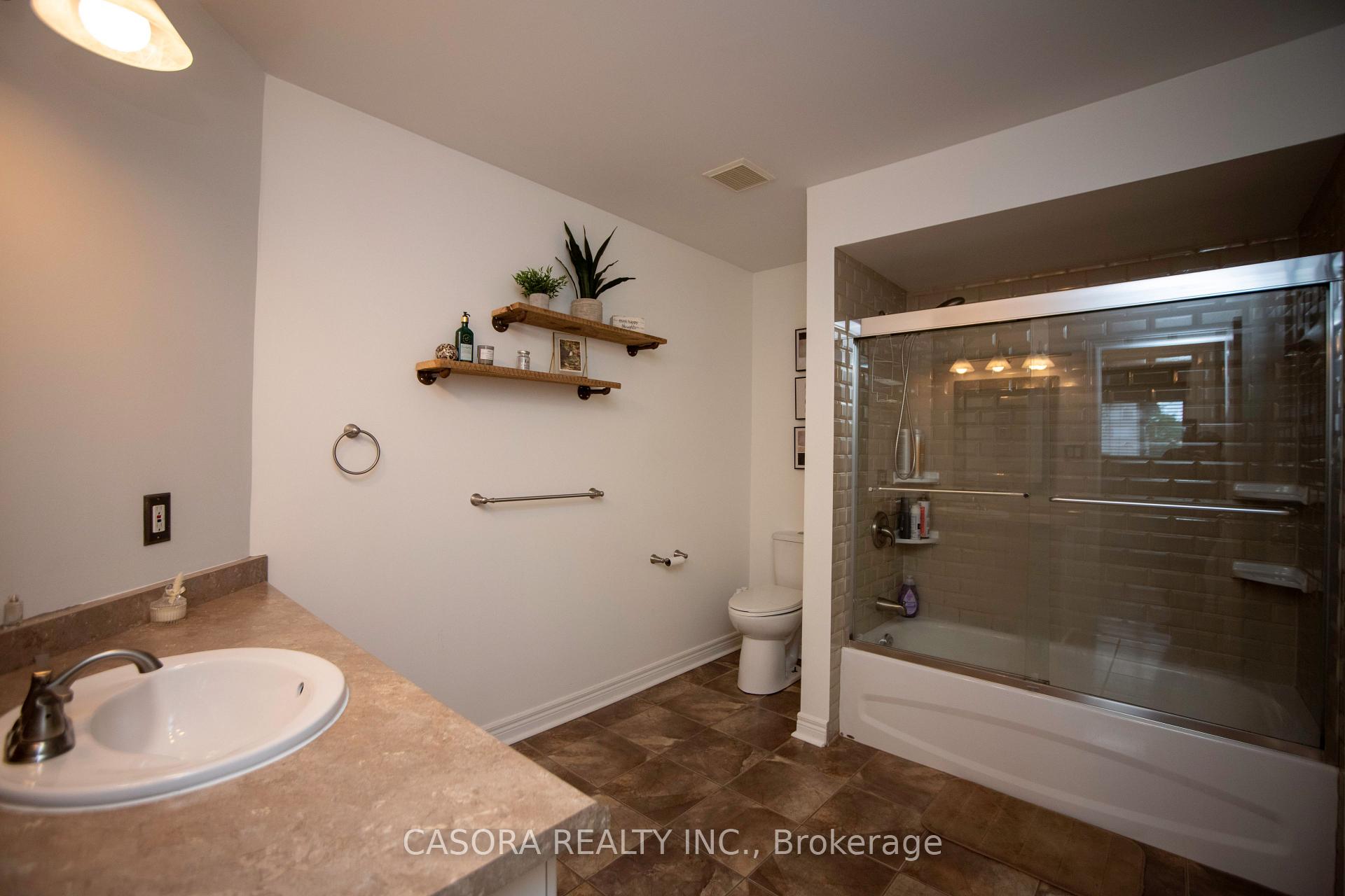 Photo 23 of 57 Ossington Drive, Hamilton, Broughton — HOMEH