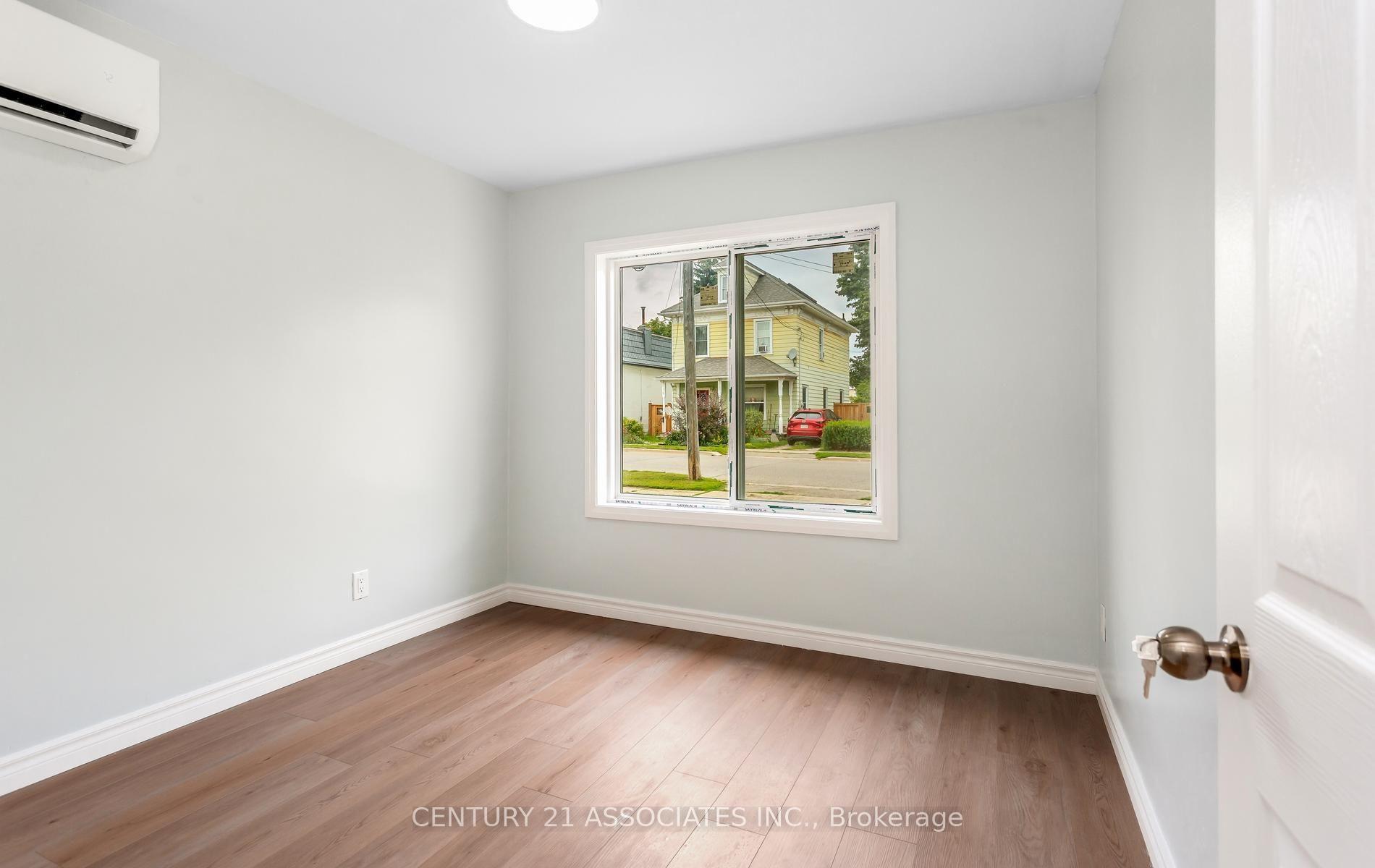 Photo 22 of 48 King Street, Halton Hills, Georgetown — HOMEH