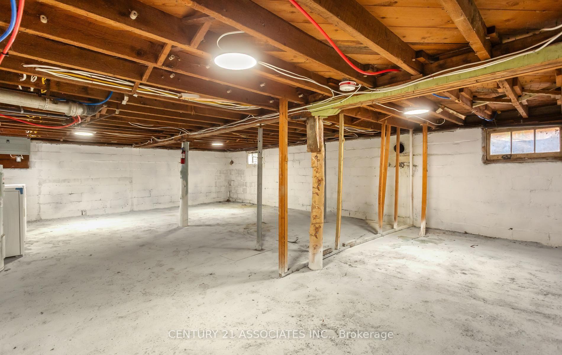 Photo 36 of 48 King Street, Halton Hills, Georgetown — HOMEH