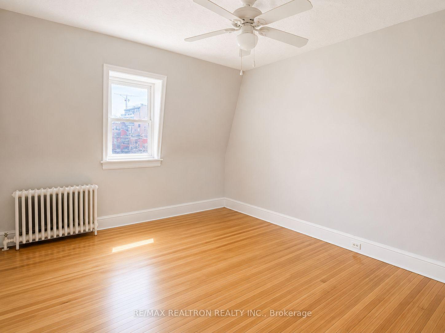 Photo 3 of 502 Queen Street E, Toronto, Regent Park — HOMEH