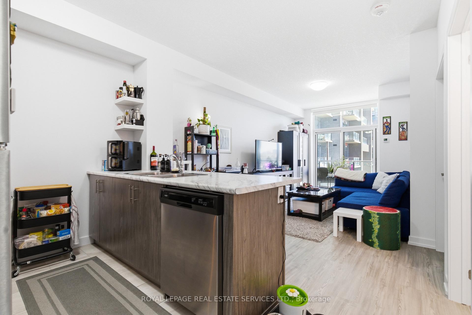 Photo 5 of Unit 221, 460 Dundas Street E, Hamilton, Waterdown — HOMEH