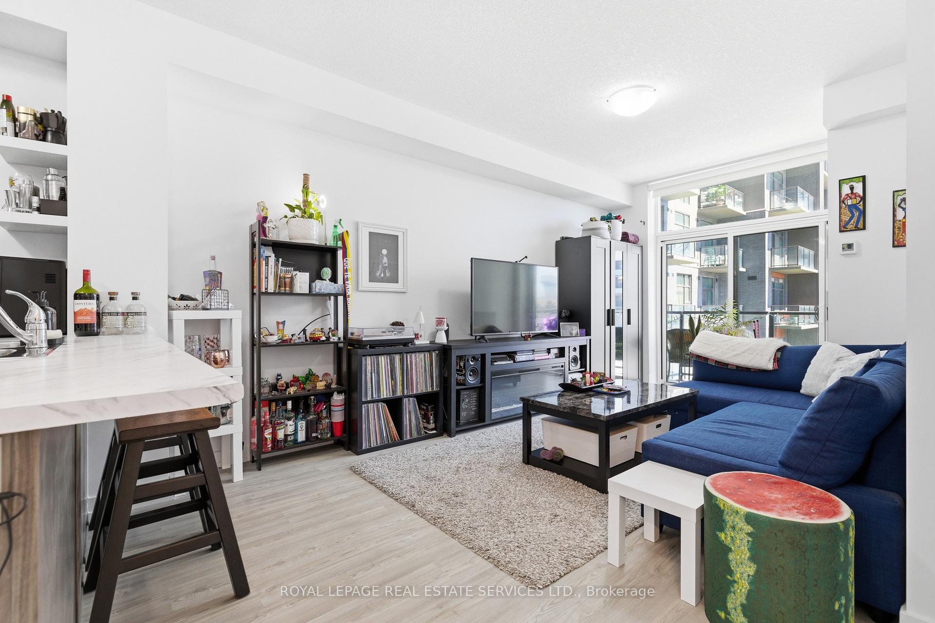 Photo 6 of Unit 221, 460 Dundas Street E, Hamilton, Waterdown — HOMEH