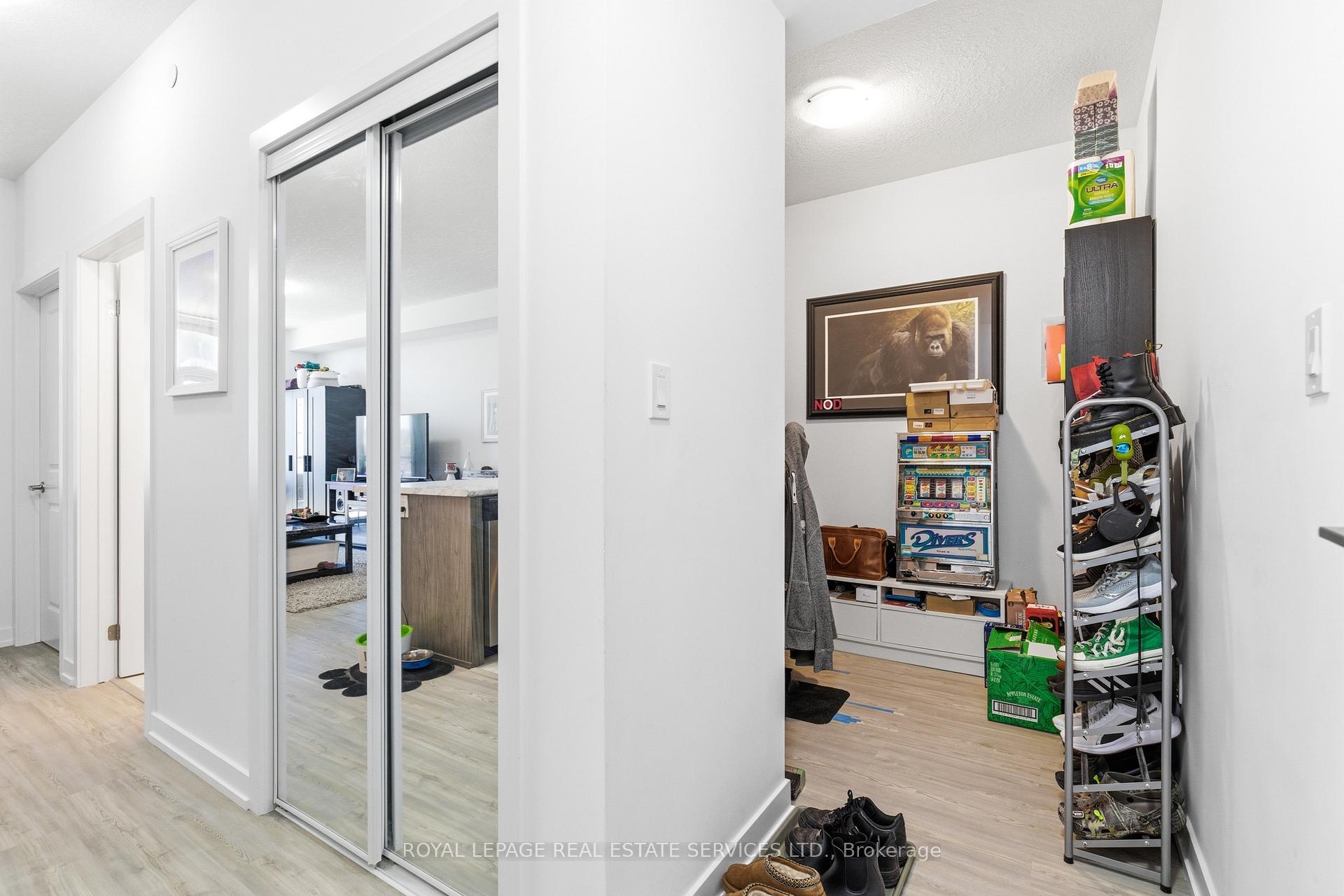Photo 10 of Unit 221, 460 Dundas Street E, Hamilton, Waterdown — HOMEH