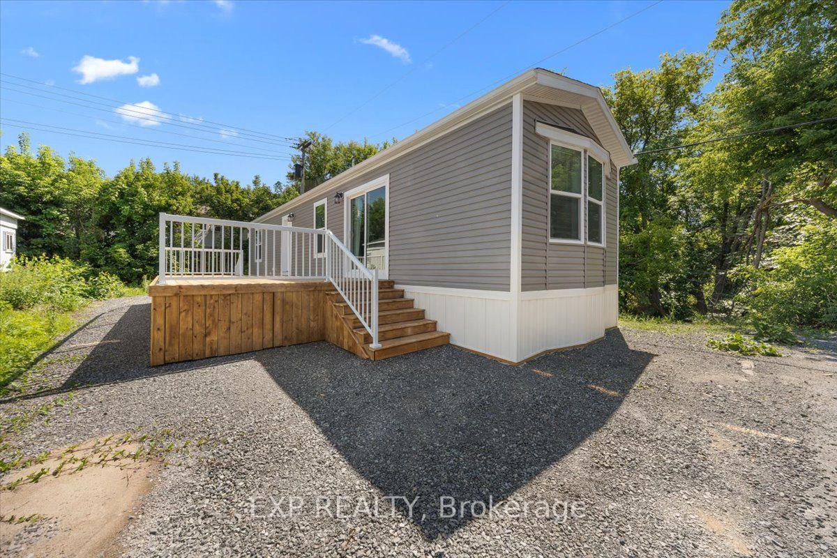 Photo 7 of 35 Vanier Road, Ottawa, Bellwood - Industrial Park — HOMEH