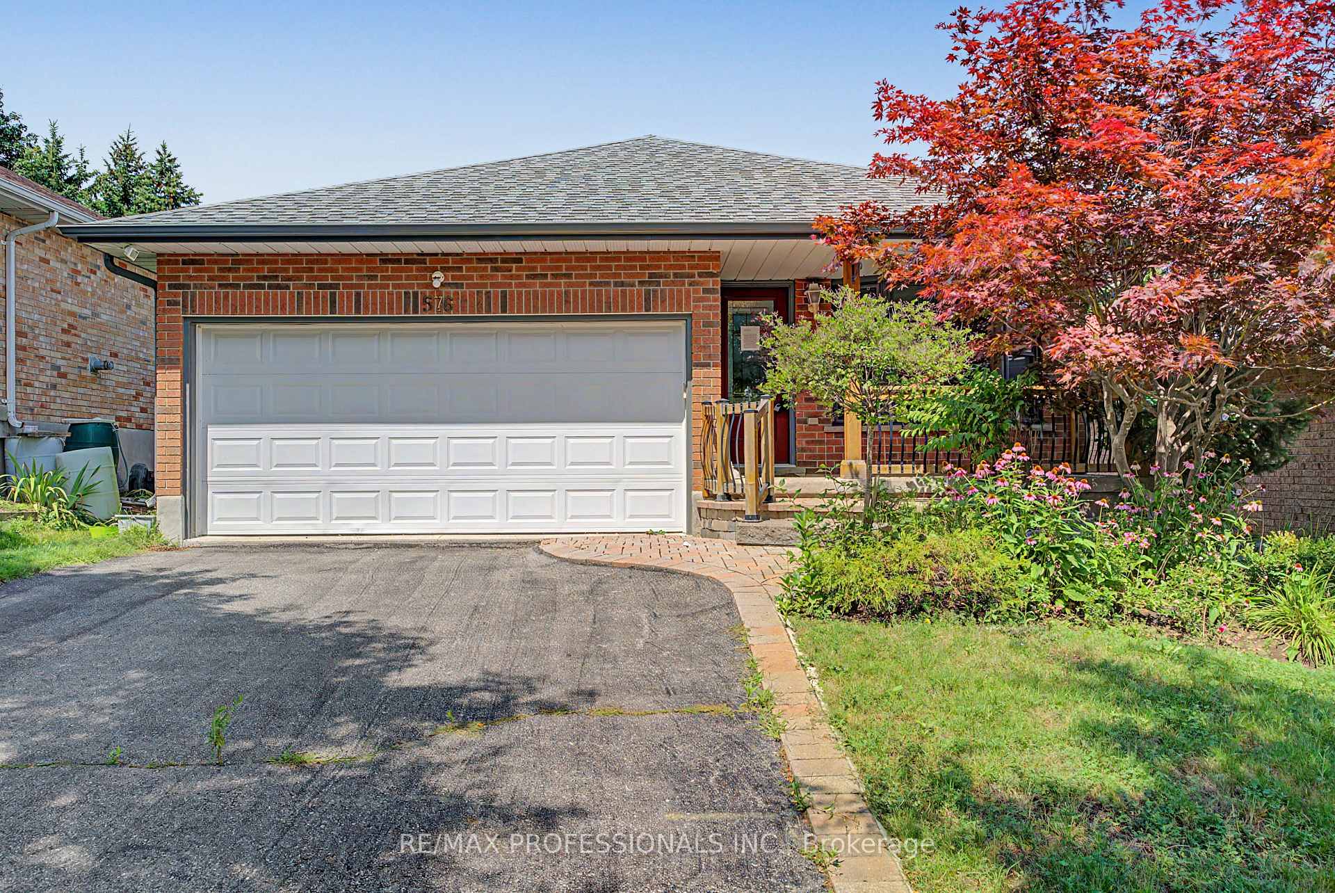 Photo 1 of 576 Thorndale Drive, Waterloo, Westvale — HOMEH