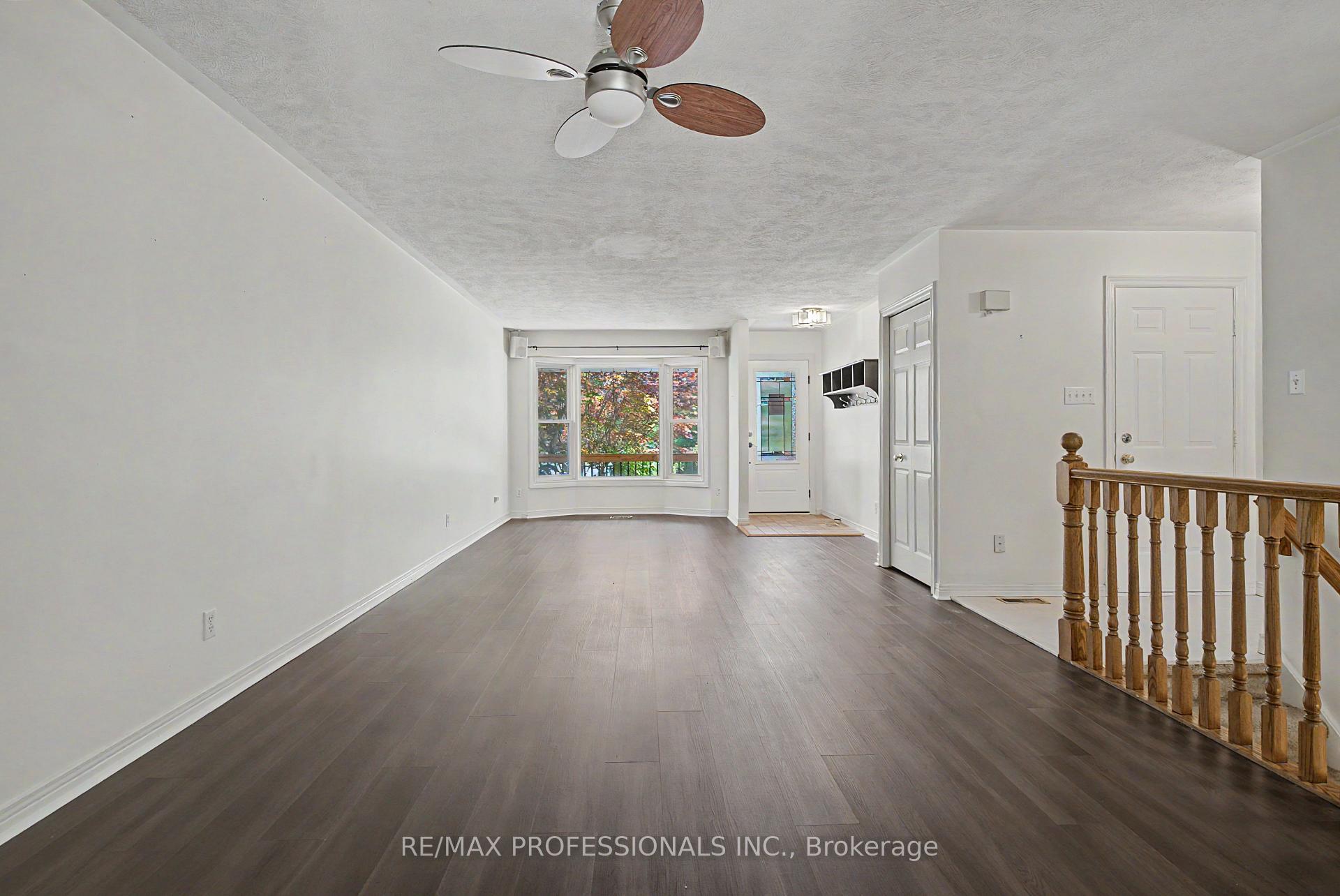 Photo 11 of 576 Thorndale Drive, Waterloo, Westvale — HOMEH