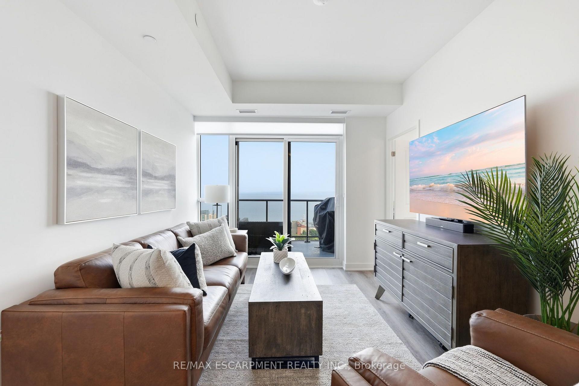 Photo 15 of Unit 1804, 2007 James Street, Burlington, Brant — HOMEH
