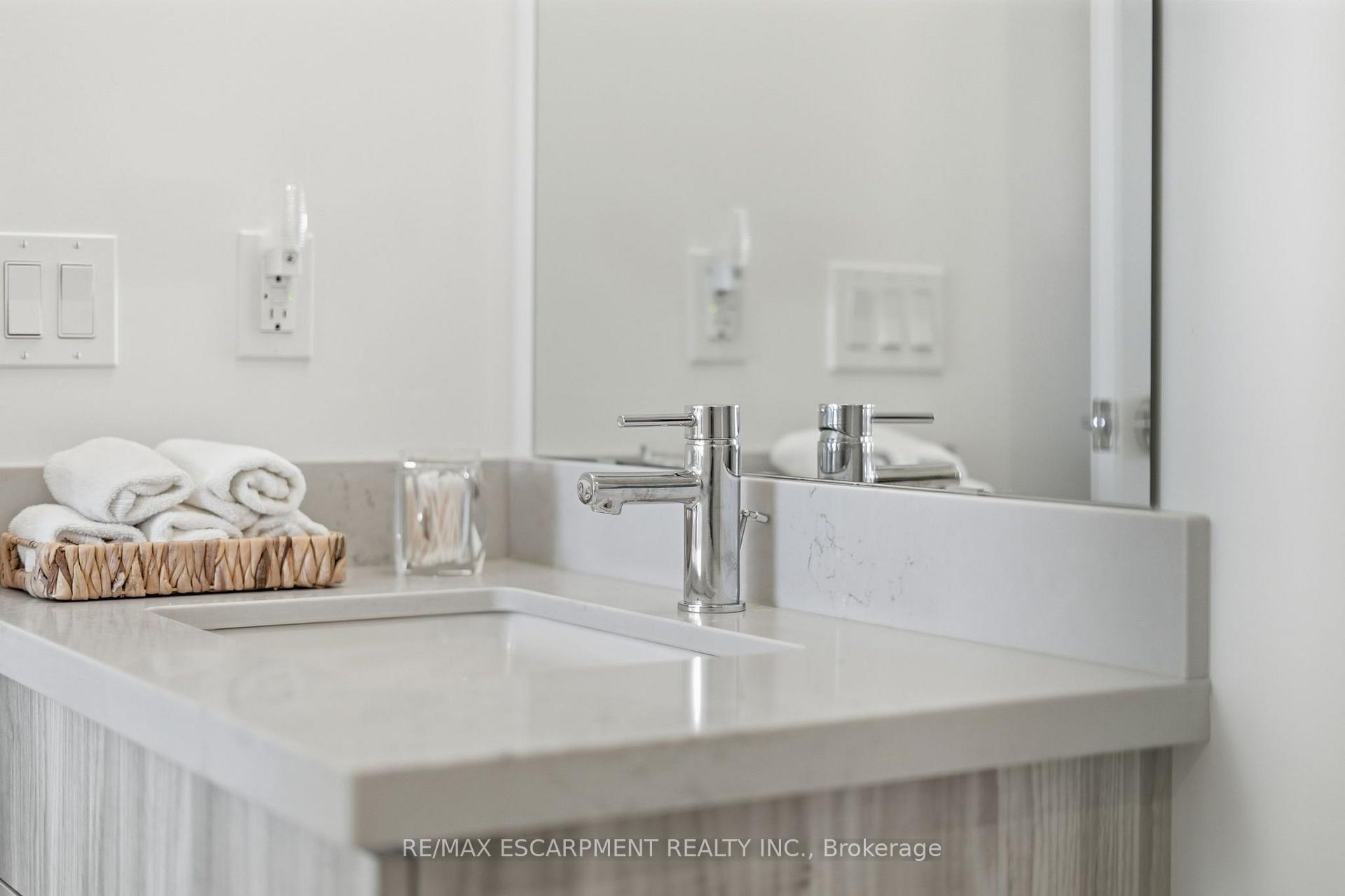 Photo 22 of Unit 1804, 2007 James Street, Burlington, Brant — HOMEH