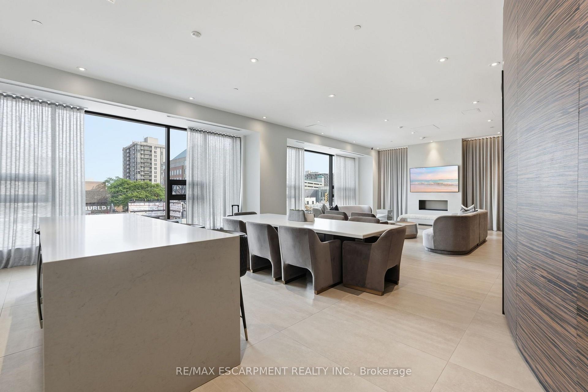 Photo 43 of Unit 1804, 2007 James Street, Burlington, Brant — HOMEH
