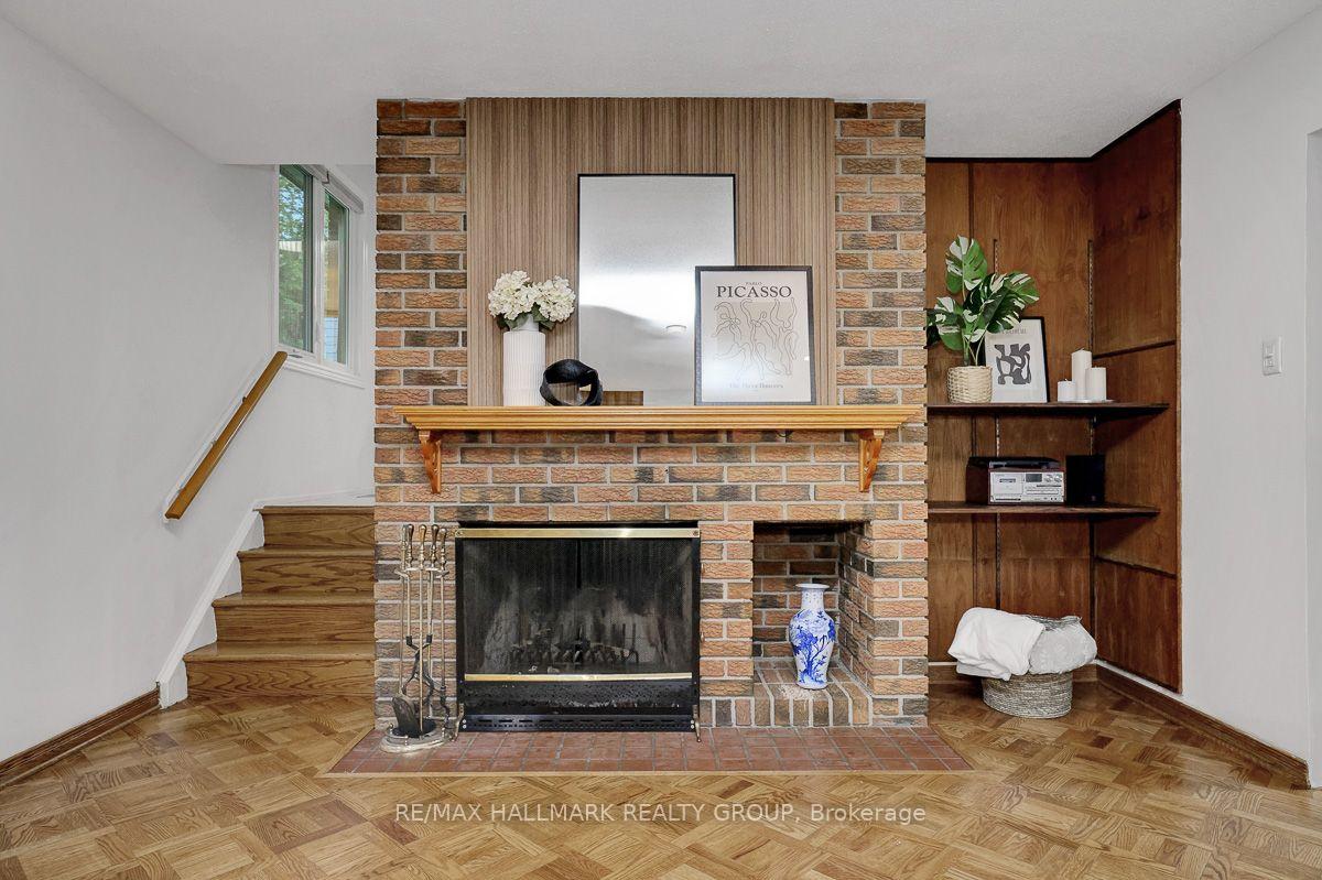 Photo 9 of 1950 Ludgate Crescent, Ottawa, Beaconwood — HOMEH