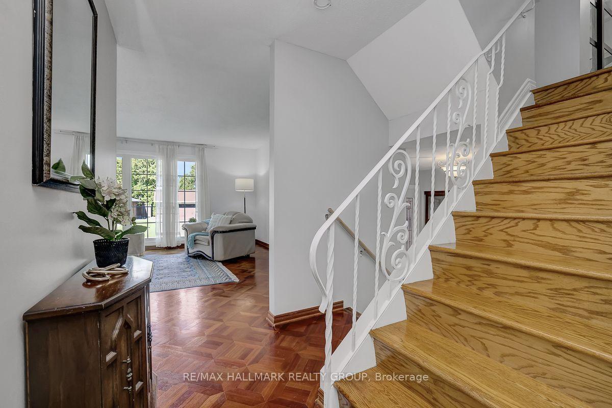 Photo 12 of 1950 Ludgate Crescent, Ottawa, Beaconwood — HOMEH