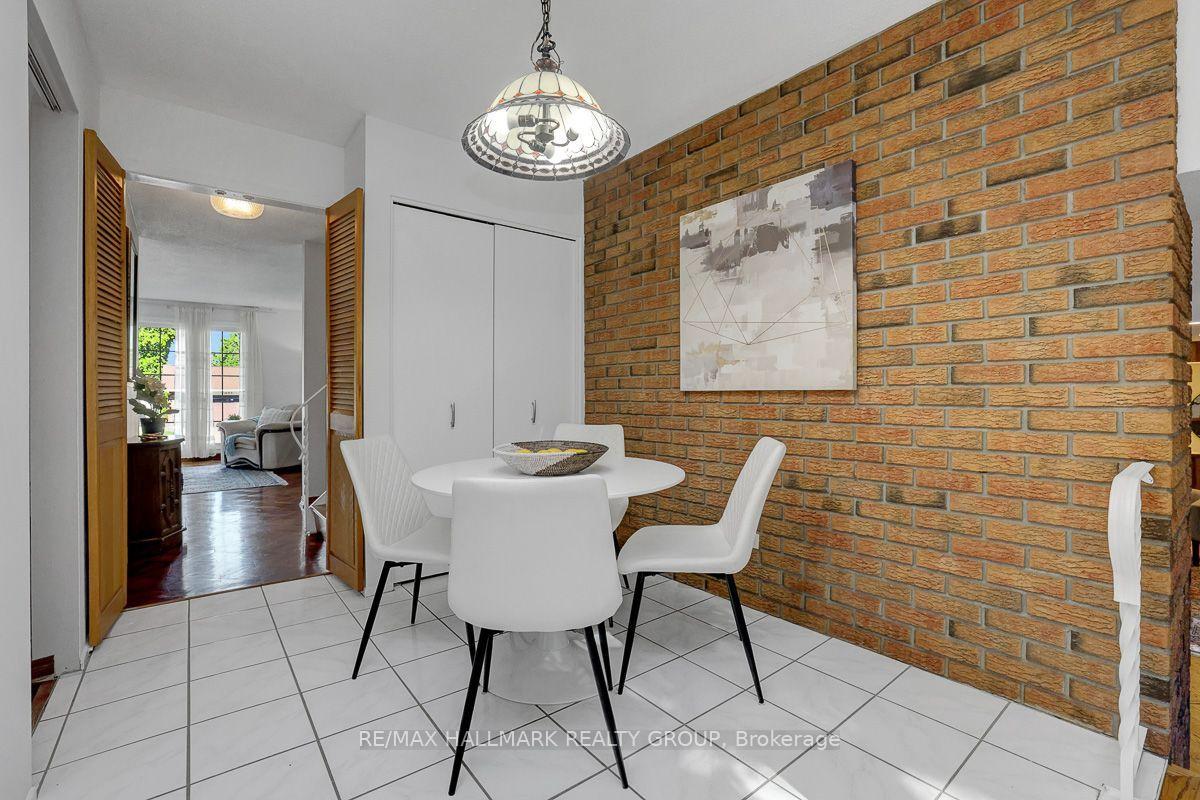 Photo 18 of 1950 Ludgate Crescent, Ottawa, Beaconwood — HOMEH