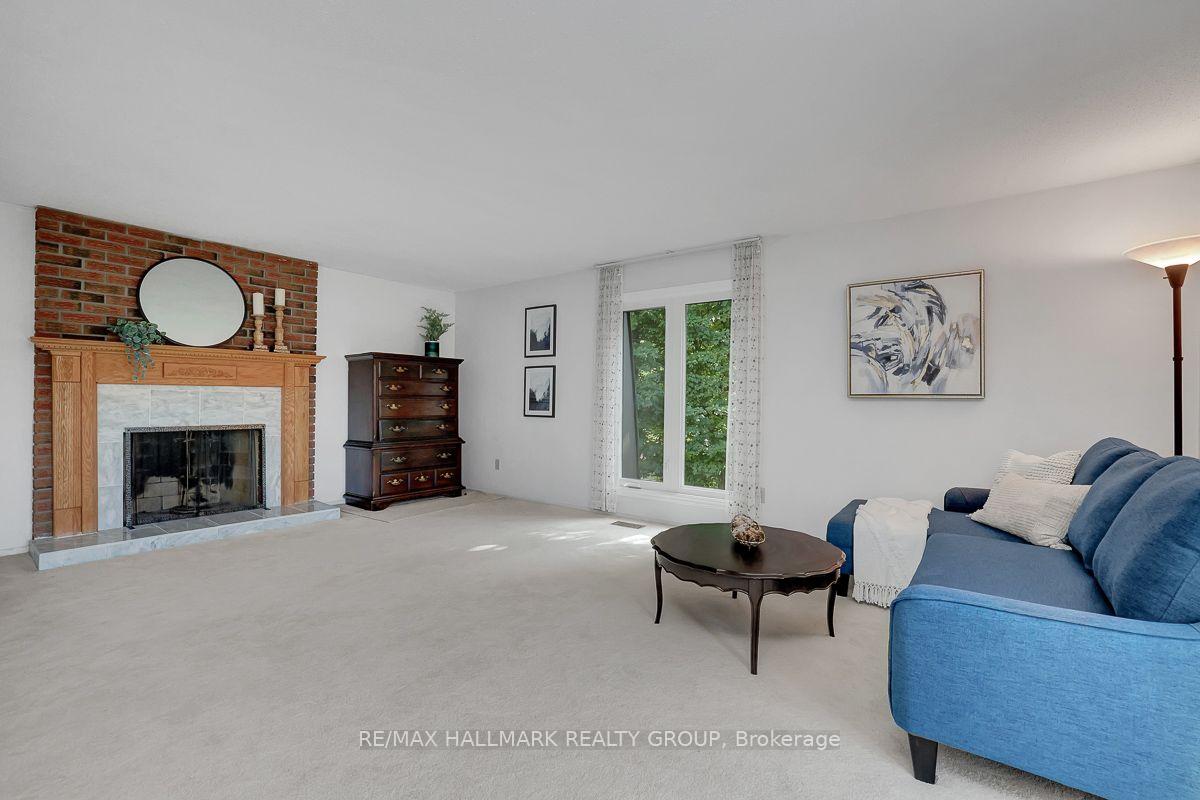 Photo 25 of 1950 Ludgate Crescent, Ottawa, Beaconwood — HOMEH