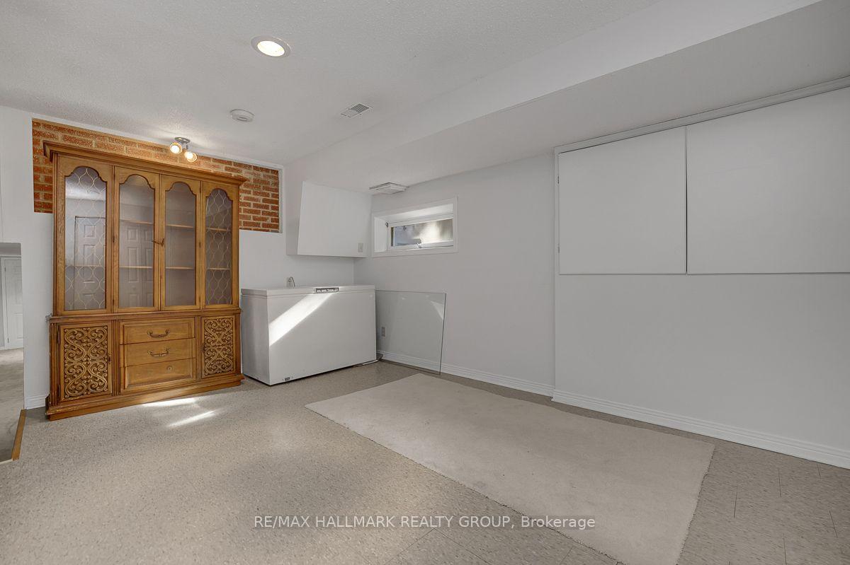 Photo 34 of 1950 Ludgate Crescent, Ottawa, Beaconwood — HOMEH