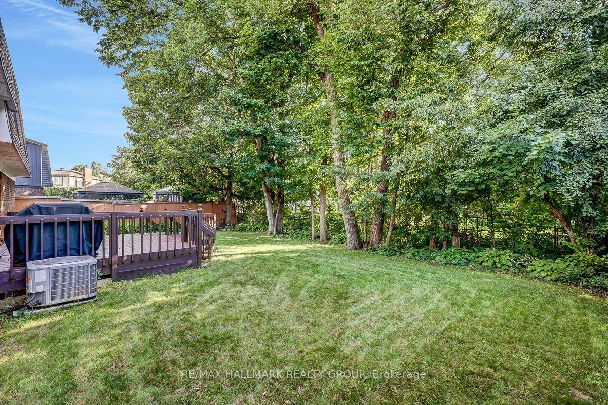Photo 44 of 1950 Ludgate Crescent, Ottawa, Beaconwood — HOMEH