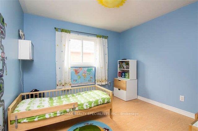 Photo 11 of Unit MAIN & 2ND, 10 Treepark Street, Brampton, Sandringham-Wellington — HOMEH
