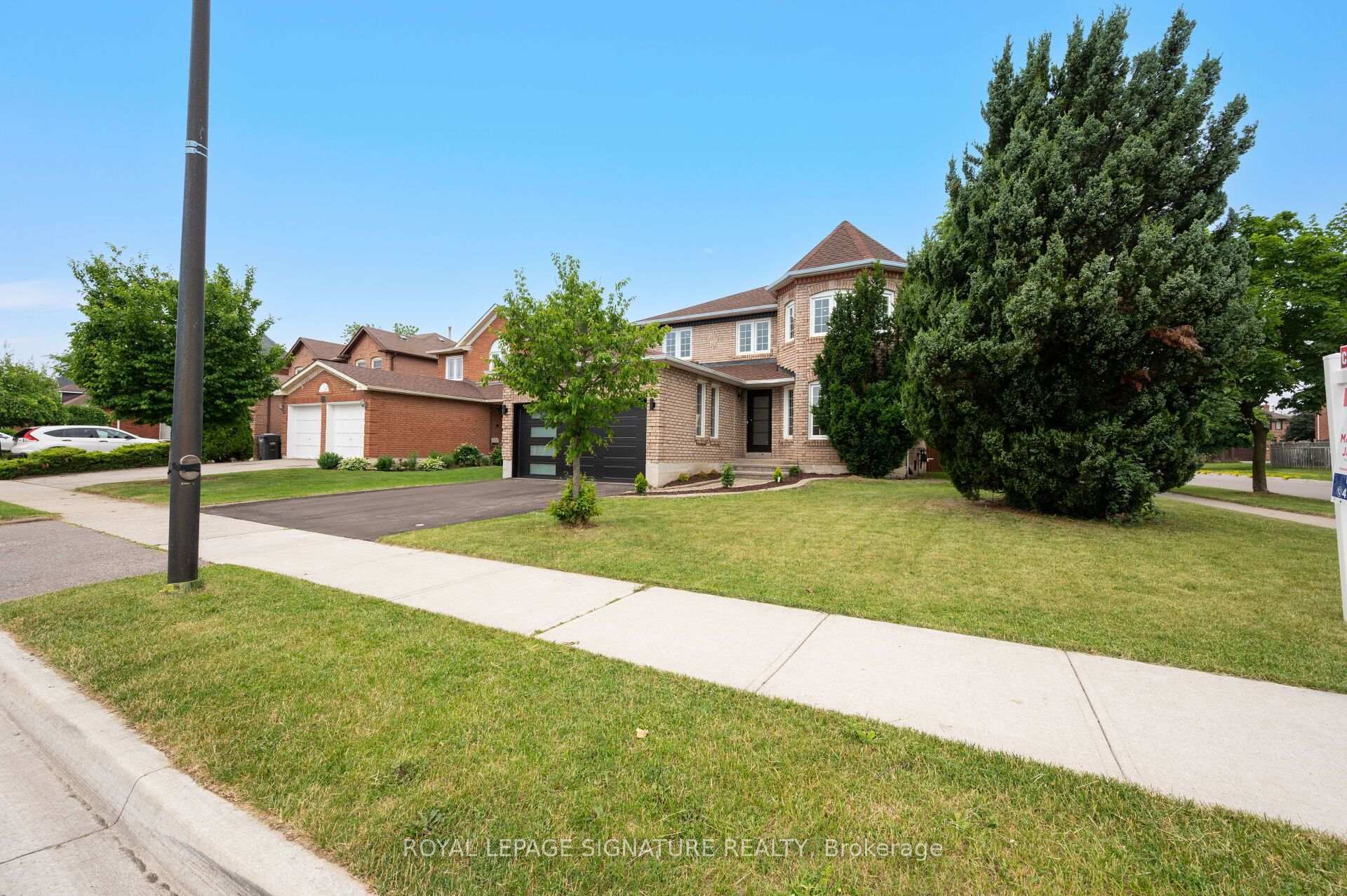Photo 3 of 68 Blackwell Place, Brampton, Fletcher's Creek South — HOMEH