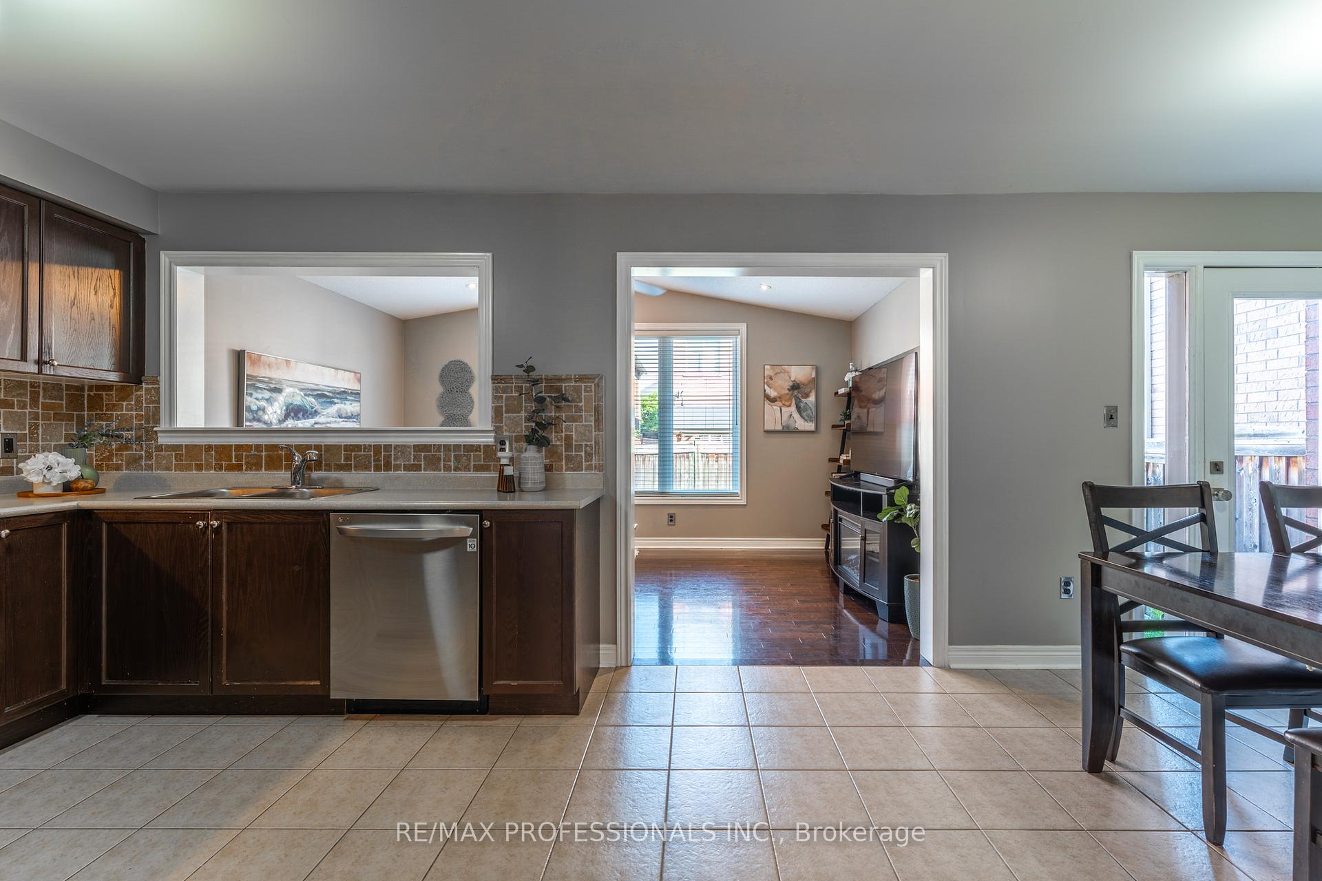 Photo 6 of 153 Weston Drive, Milton, Scott — HOMEH
