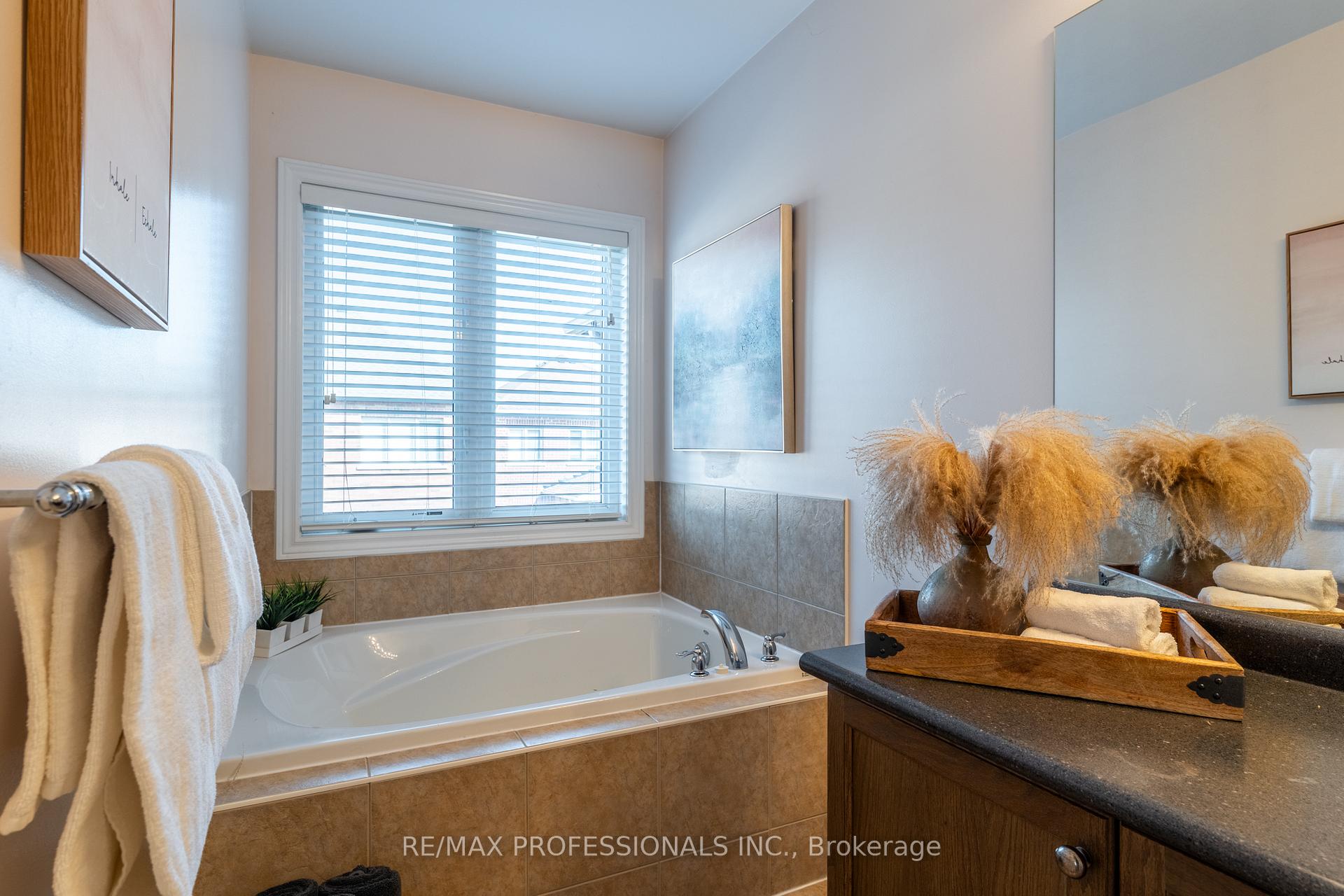 Photo 29 of 153 Weston Drive, Milton, Scott — HOMEH