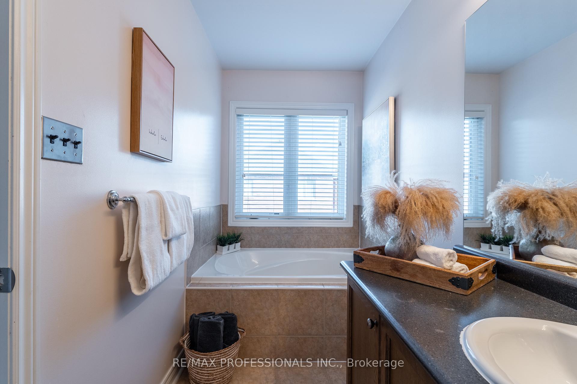 Photo 30 of 153 Weston Drive, Milton, Scott — HOMEH