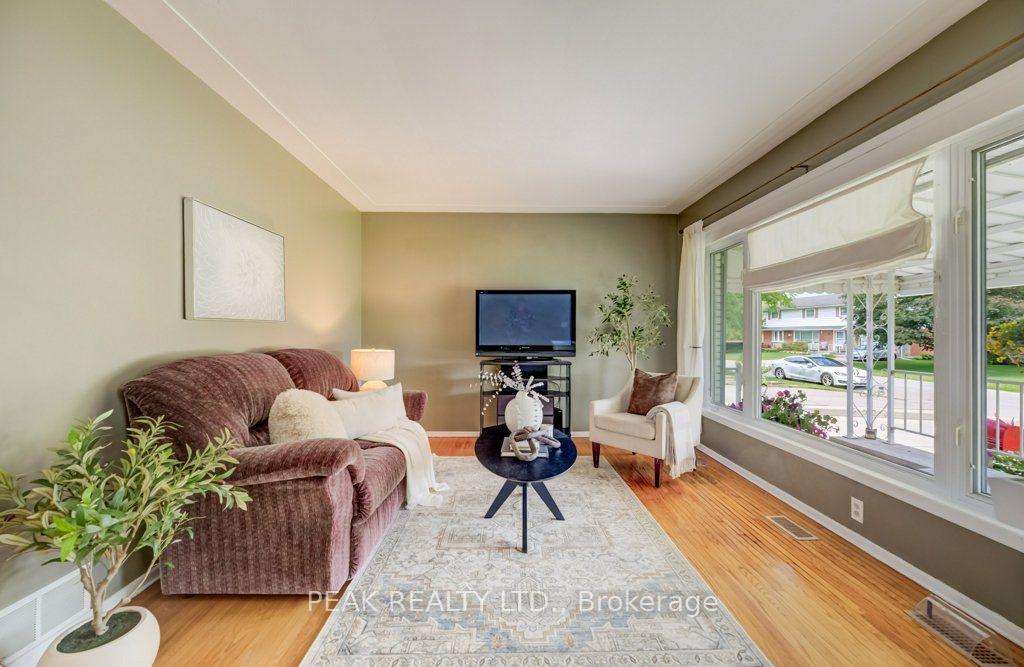 Photo 8 of 88 Riverside Drive, Wilmot, New Hamburg — HOMEH