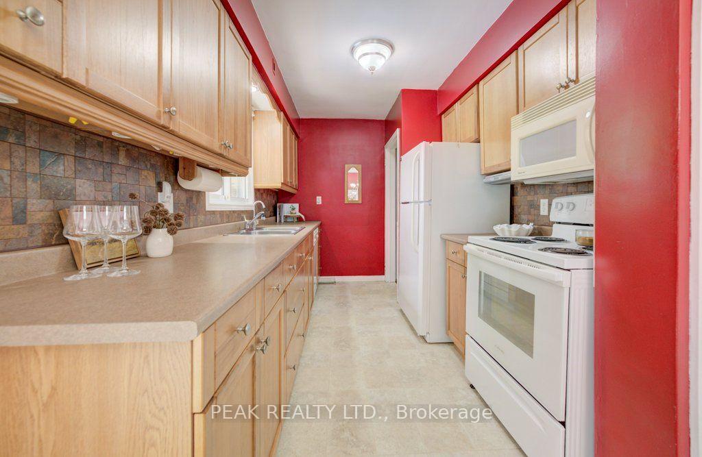 Photo 12 of 88 Riverside Drive, Wilmot, New Hamburg — HOMEH