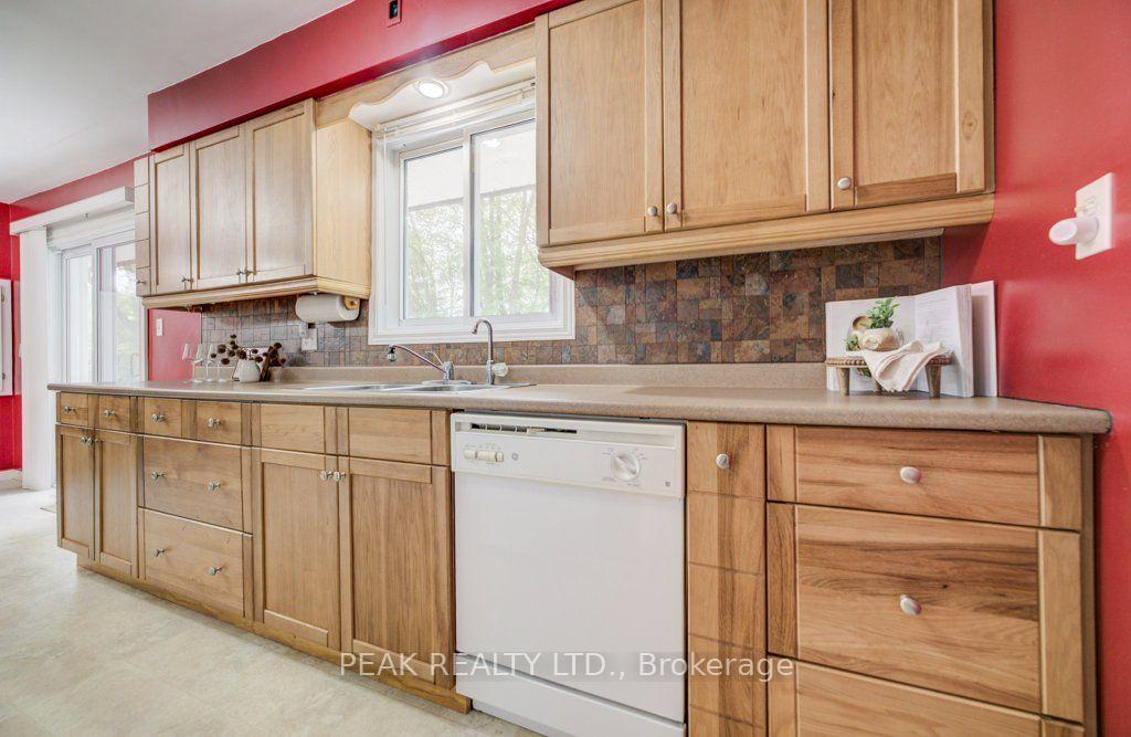 Photo 14 of 88 Riverside Drive, Wilmot, New Hamburg — HOMEH
