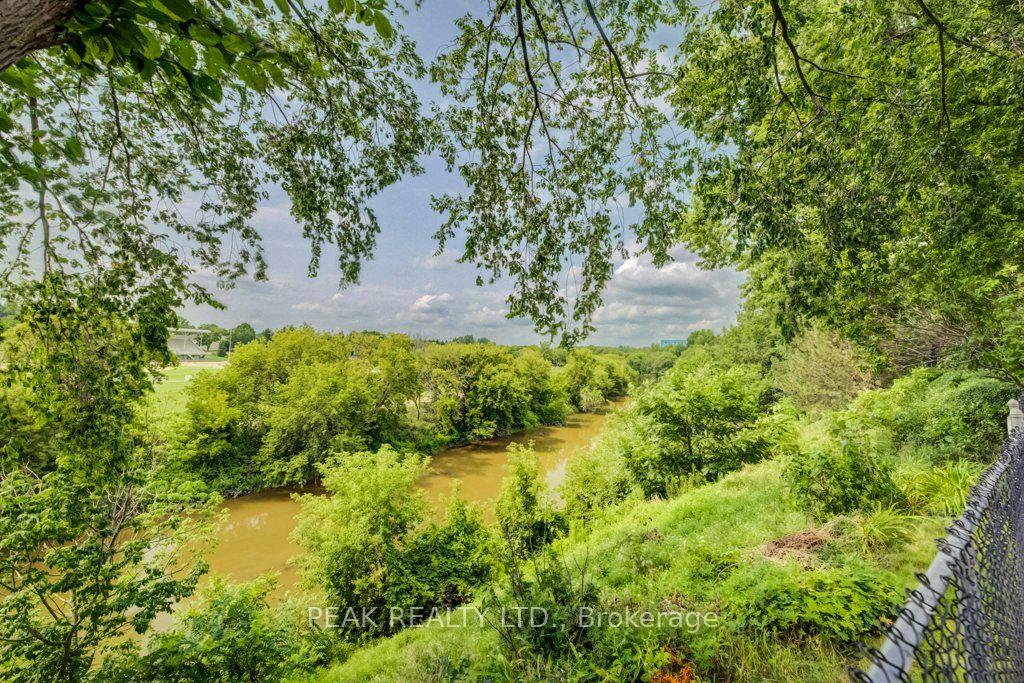 Photo 36 of 88 Riverside Drive, Wilmot, New Hamburg — HOMEH